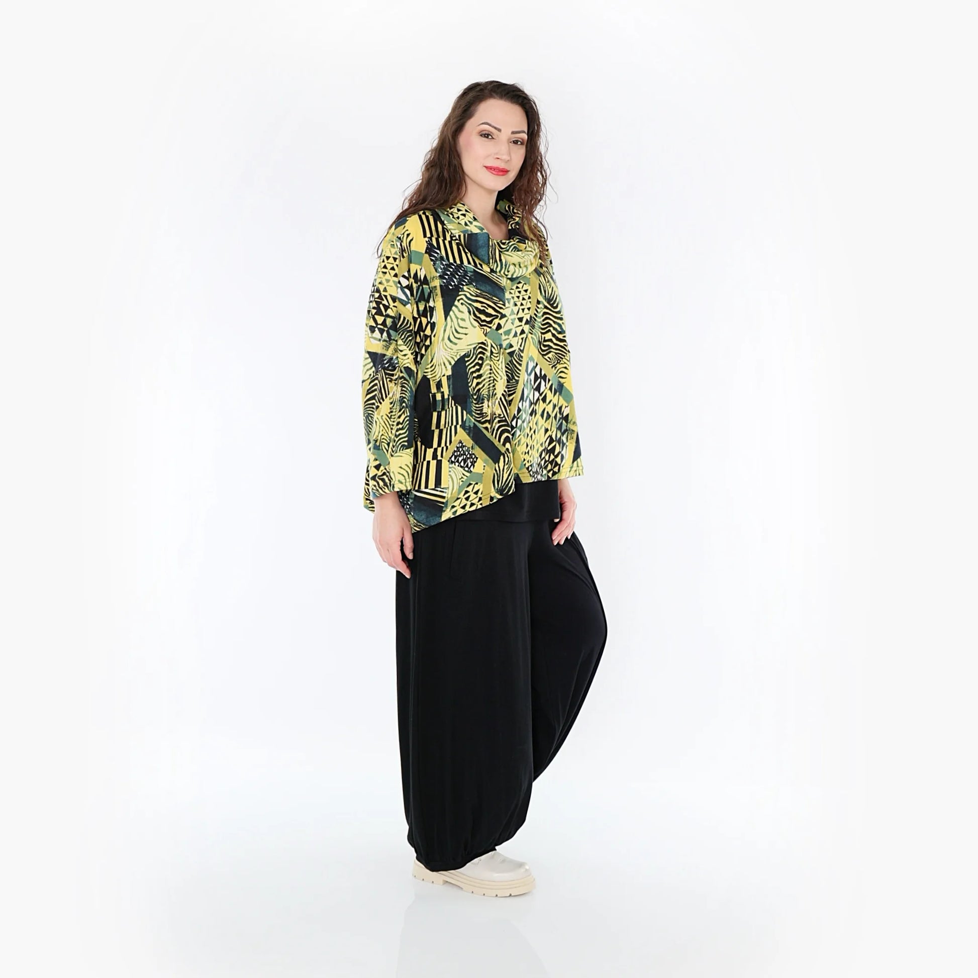  AKH Fashion Bigshirt in kastiger Form, aus Viskose, 1396.03019, Senf-Olive-Schwarz, Grafik