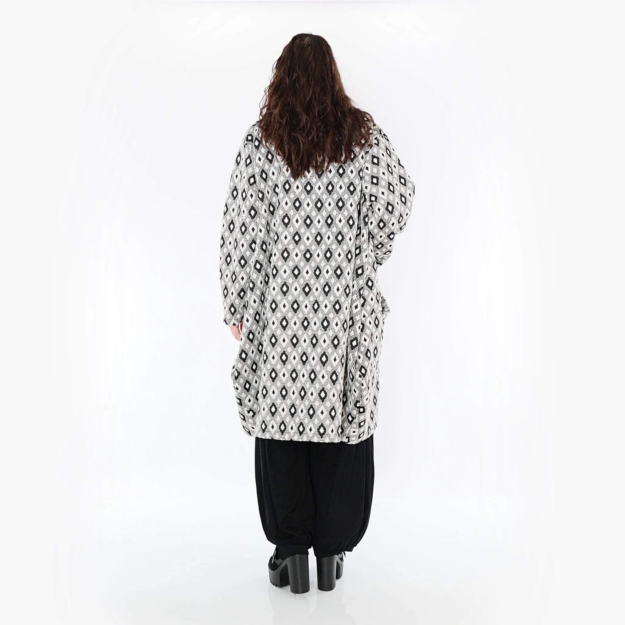  Ballonmantel von AKH Fashion aus Materialmix, 1399.02494, Weiß-Schwarz, Raute, Schick