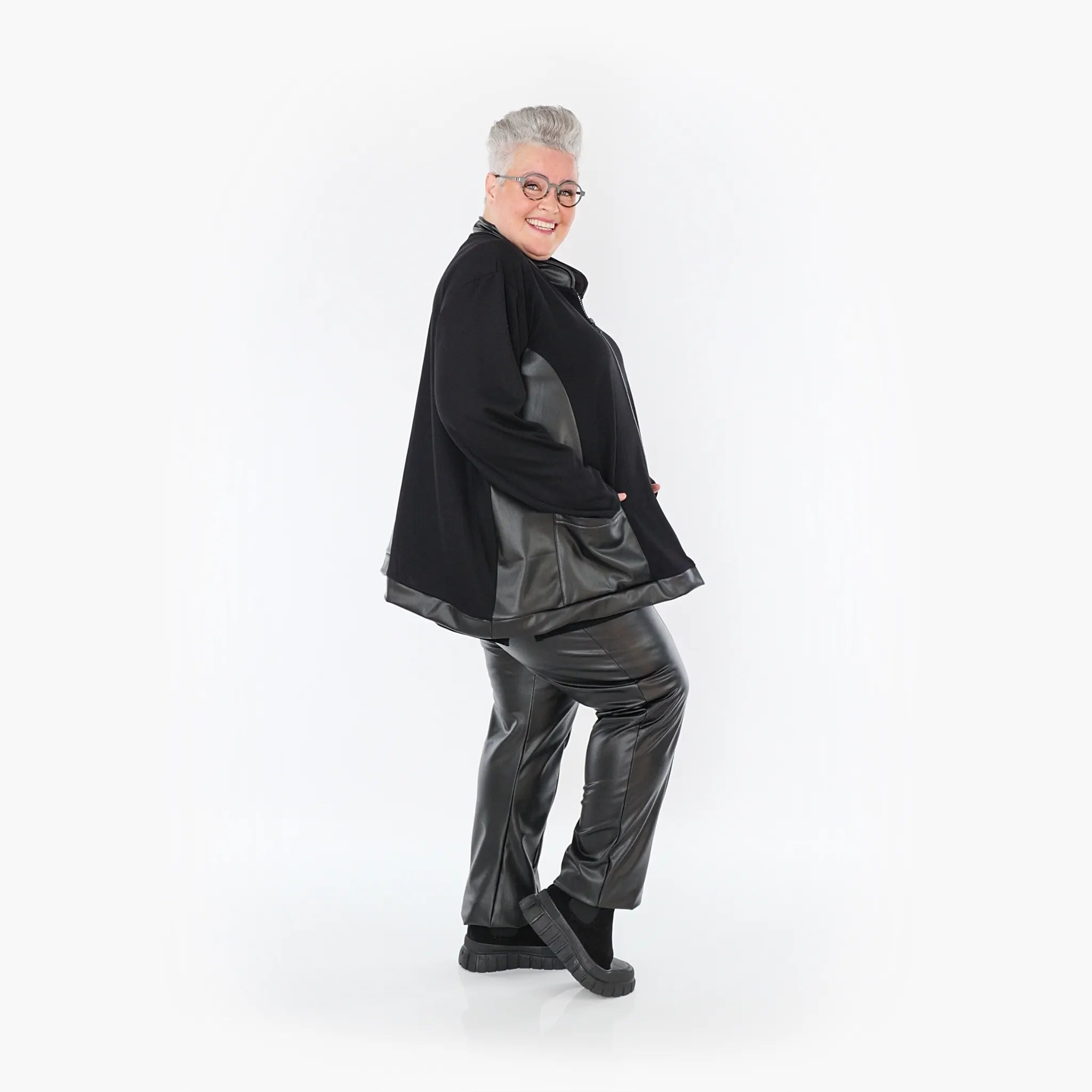  AKH Fashion Jacke in kastiger Form, aus Polyester, 1414.07017, Schwarz, Schick, Modern