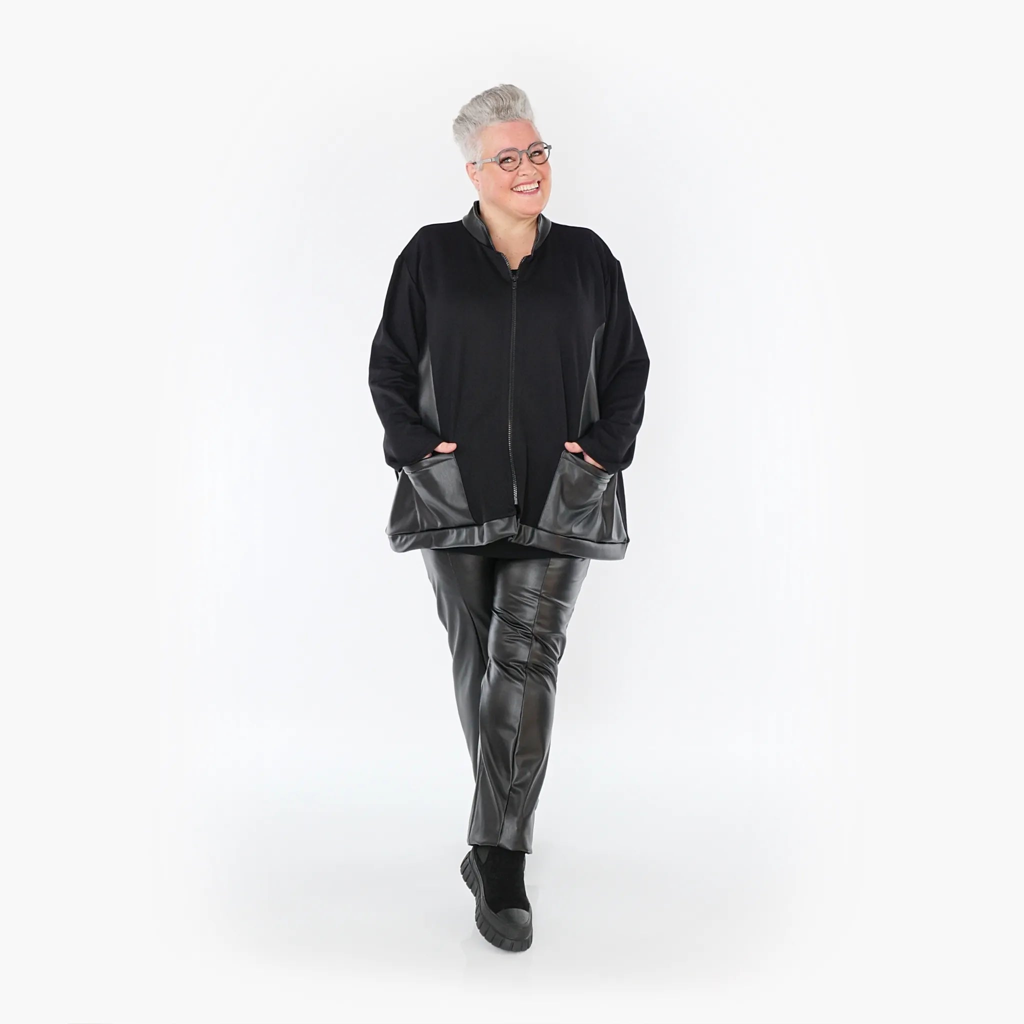  AKH Fashion Jacke in kastiger Form, aus Polyester, 1414.07017, Schwarz, Schick, Modern