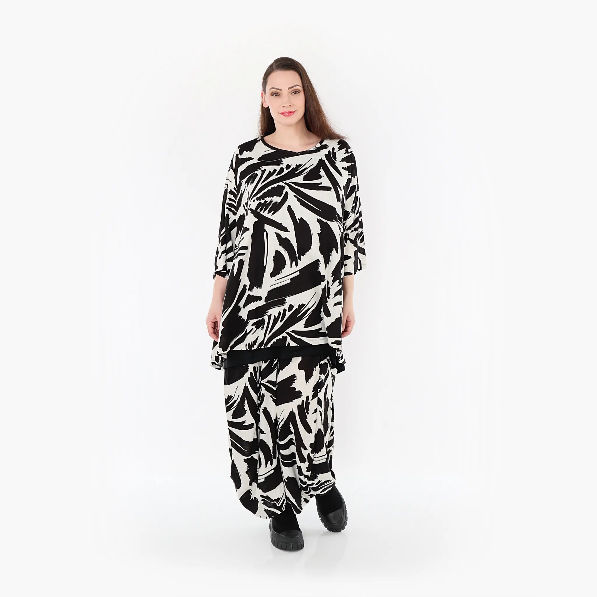  A-Form Bigshirt von AKH Fashion aus Viskose, 1442.00593, Ecru/Schwarz, Schick, Modern, Bequem