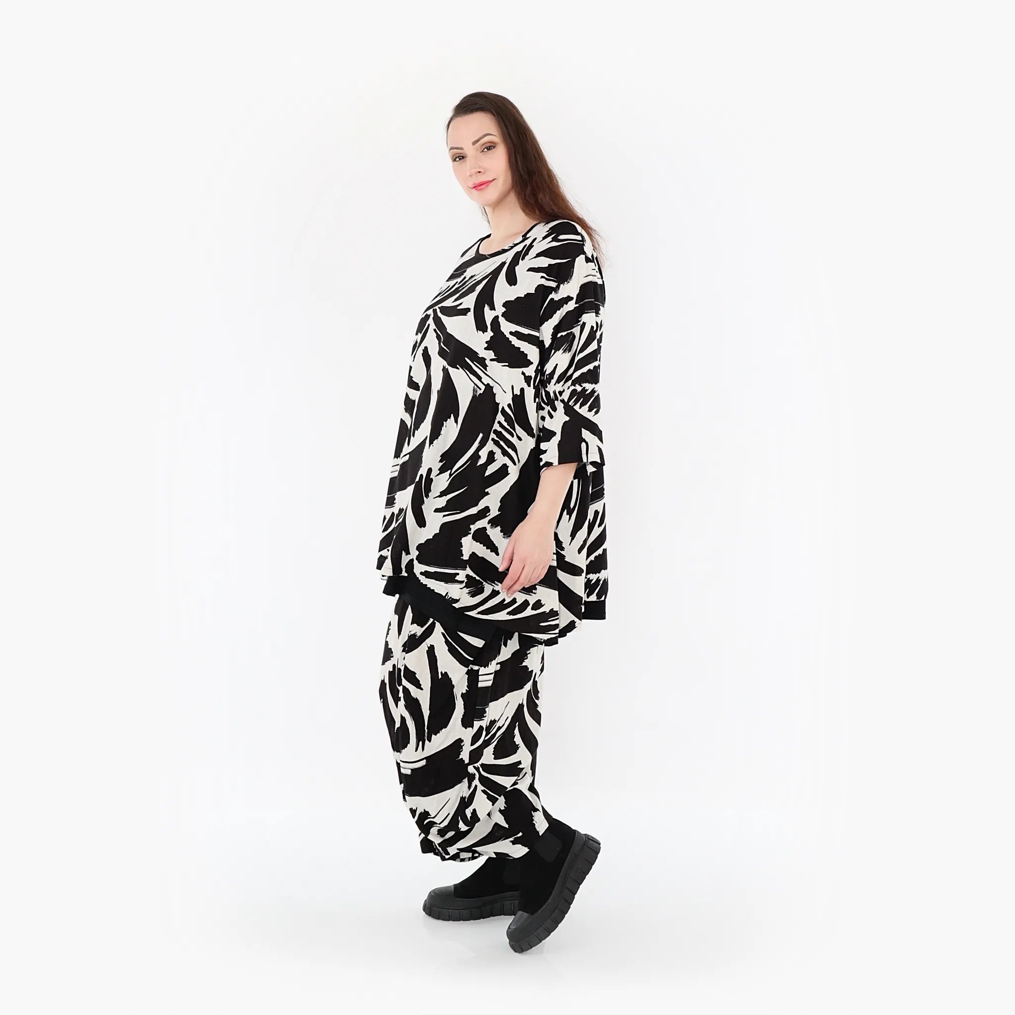  A-Form Bigshirt von AKH Fashion aus Viskose, 1442.00593, Ecru/Schwarz, Schick, Modern, Bequem