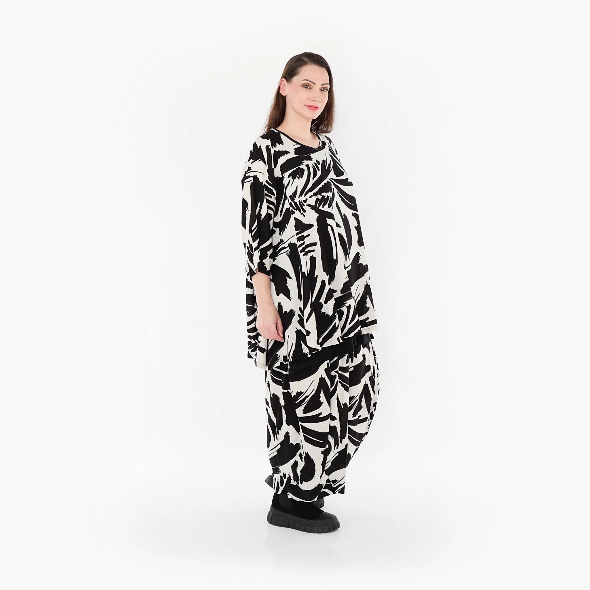  A-Form Bigshirt von AKH Fashion aus Viskose, 1442.00593, Ecru/Schwarz, Schick, Modern, Bequem
