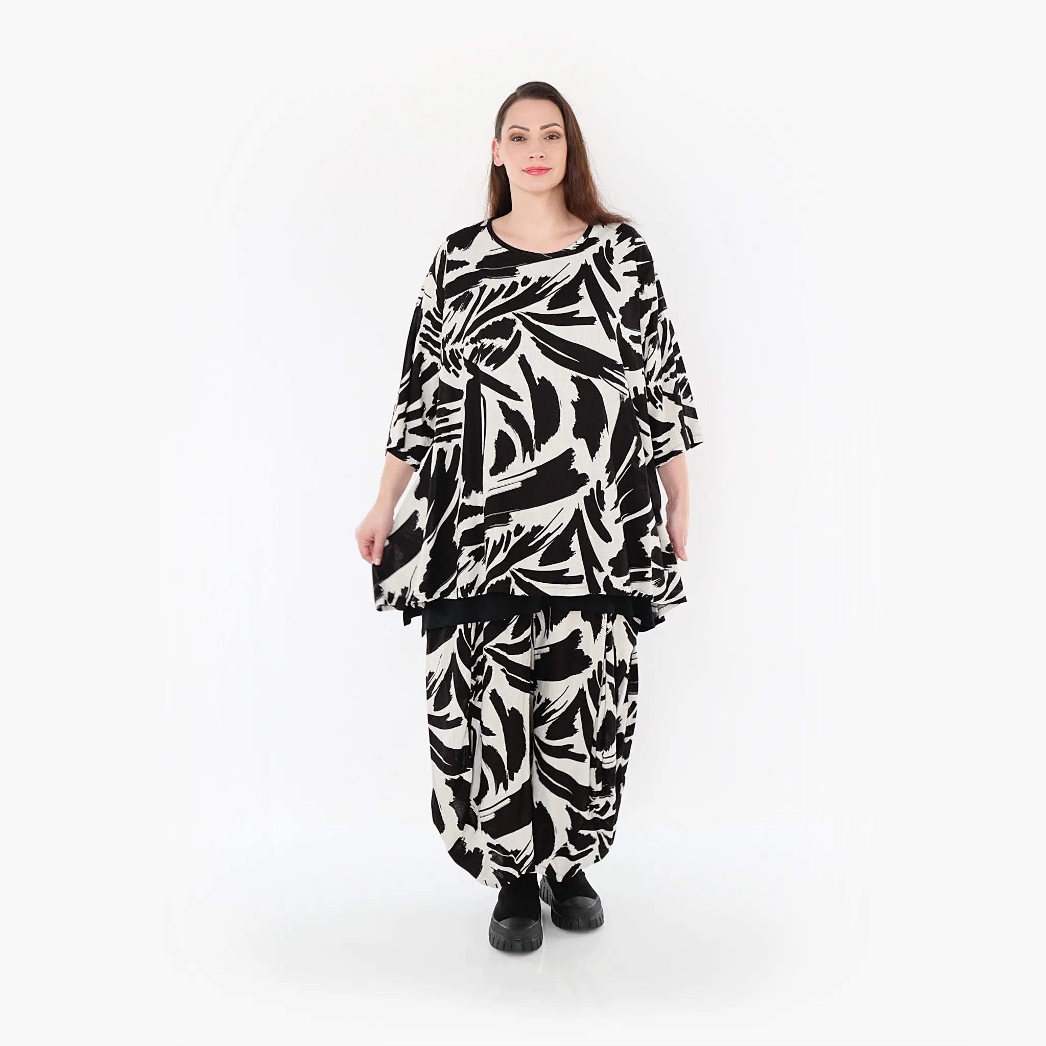  A-Form Bigshirt von AKH Fashion aus Viskose, 1442.00593, Ecru/Schwarz, Schick, Modern, Bequem