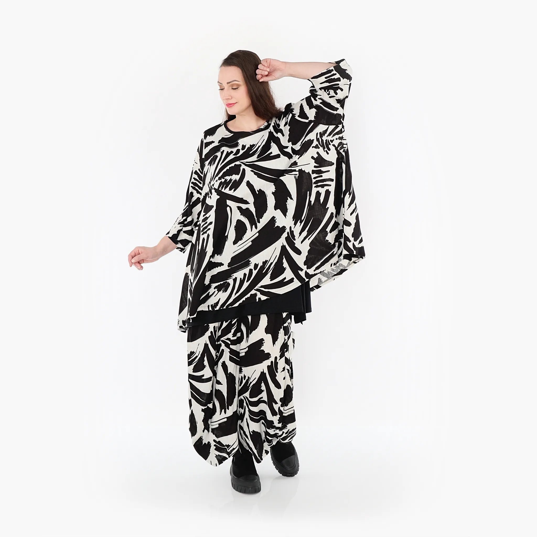  A-Form Bigshirt von AKH Fashion aus Viskose, 1442.00593, Ecru/Schwarz, Schick, Modern, Bequem