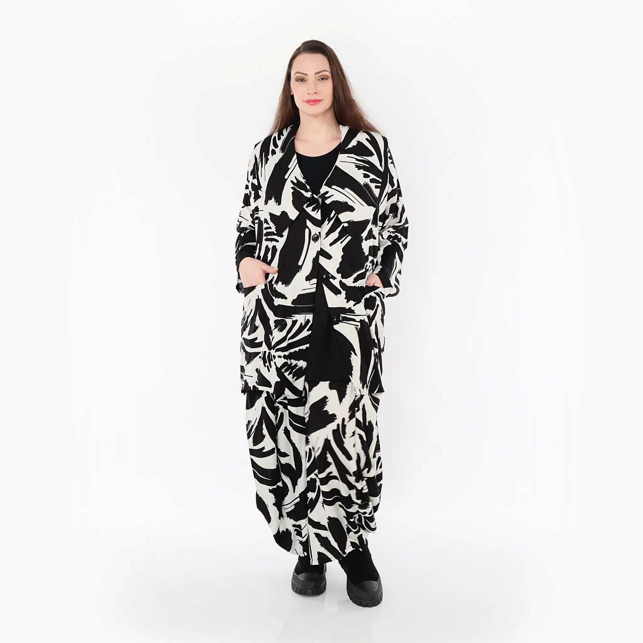  AKH Fashion Jacke in kastiger Form, aus Viskose, 1442.06070, Ecru/Schwarz, Schick, Modern