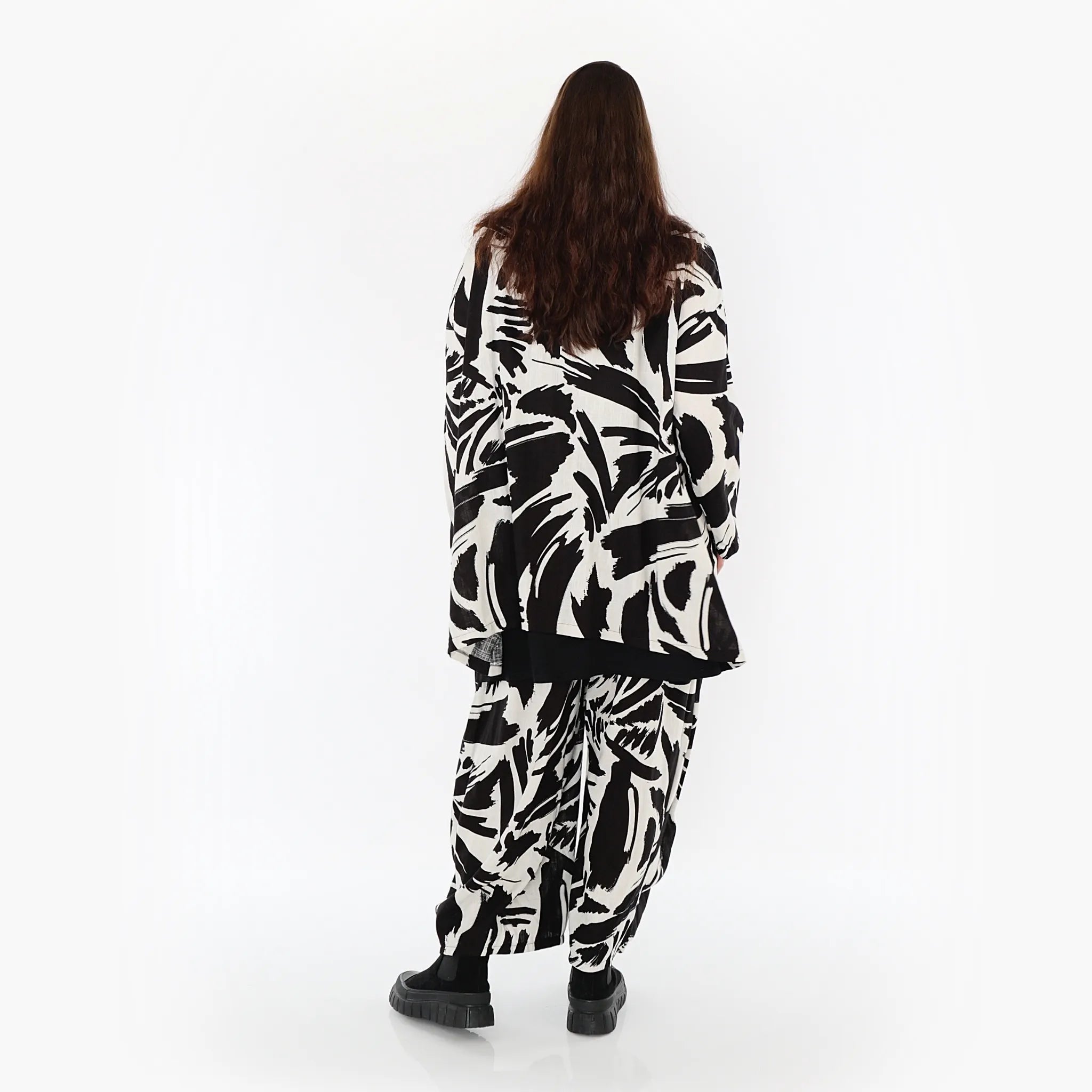  AKH Fashion Jacke in kastiger Form, aus Viskose, 1442.06070, Ecru/Schwarz, Schick, Modern