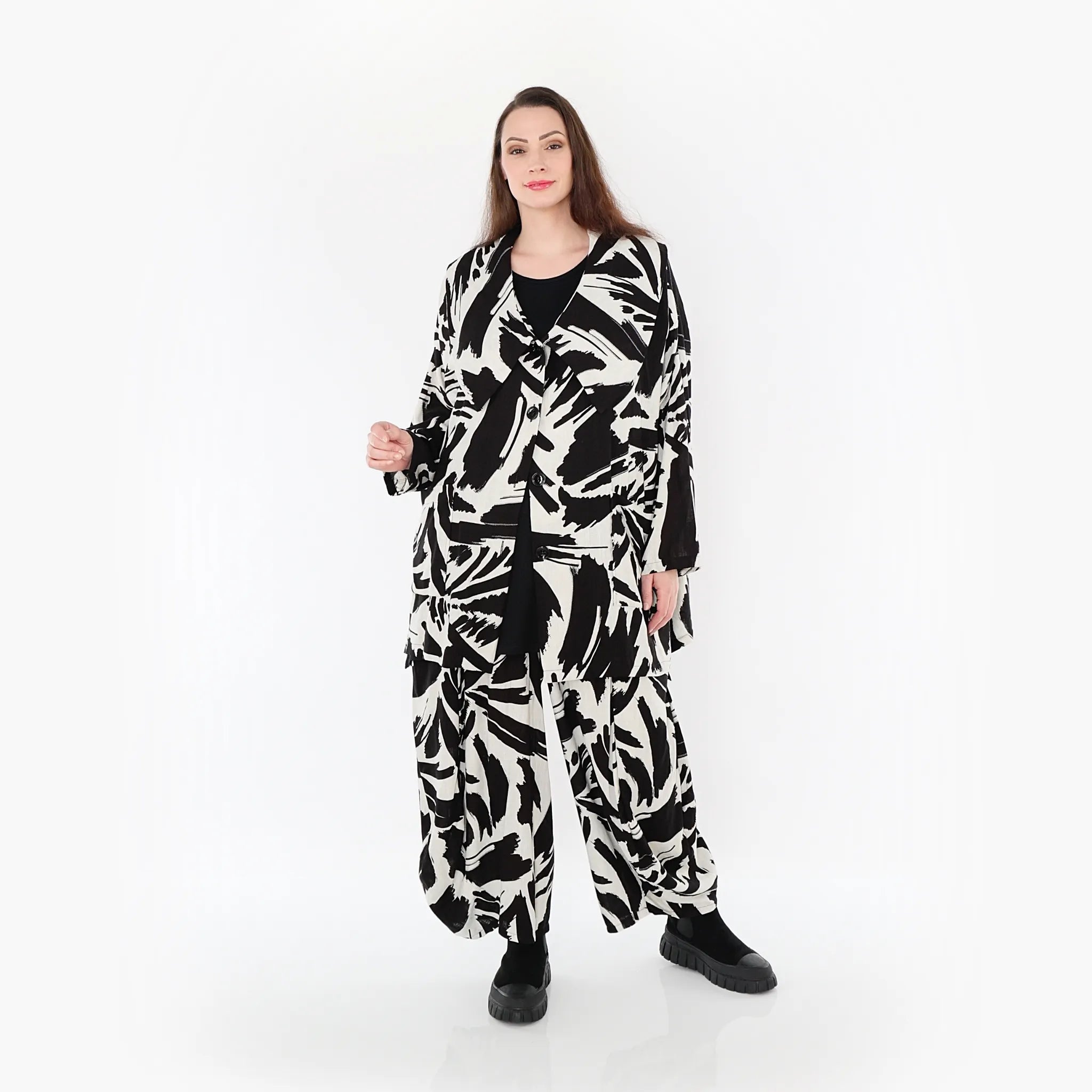  AKH Fashion Jacke in kastiger Form, aus Viskose, 1442.06070, Ecru/Schwarz, Schick, Modern