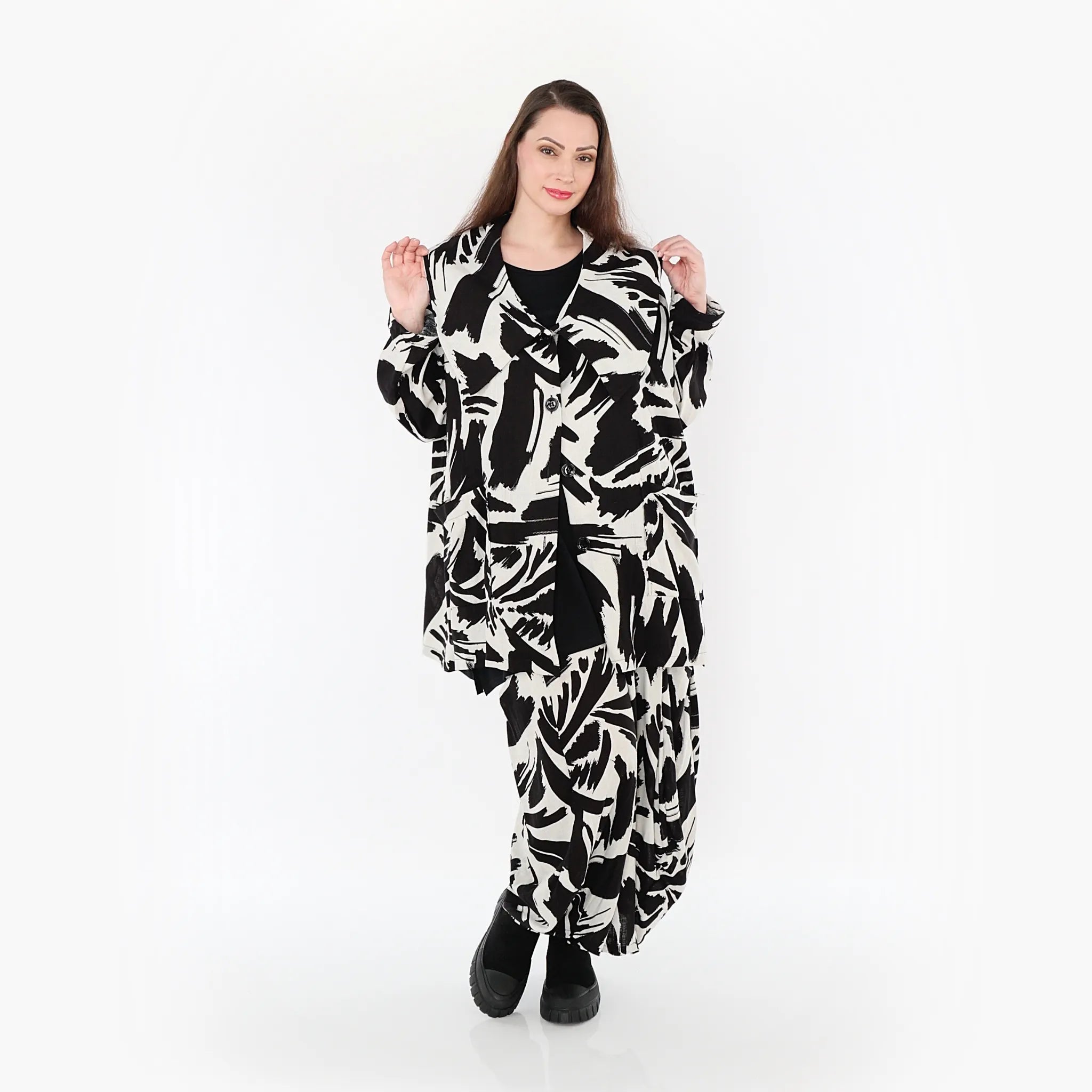  AKH Fashion Jacke in kastiger Form, aus Viskose, 1442.06070, Ecru/Schwarz, Schick, Modern