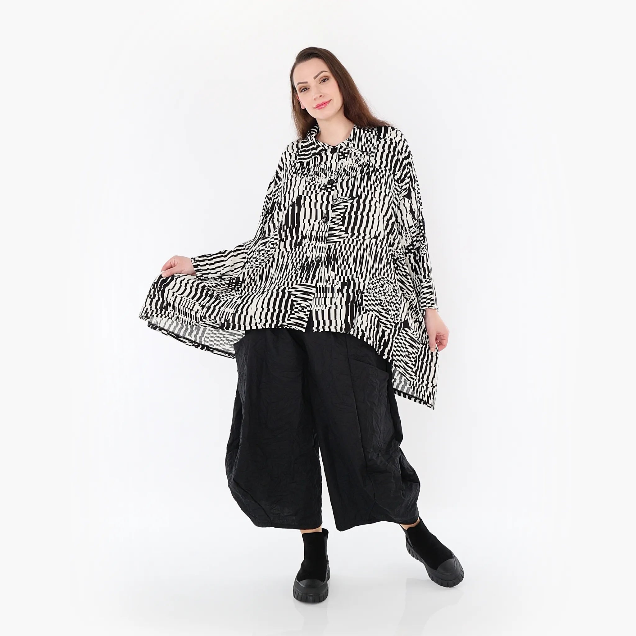  A-Form Jacke von AKH Fashion aus Rayon, 1445.07038, Ecru/Schwarz, Grafik, Schick, Modern