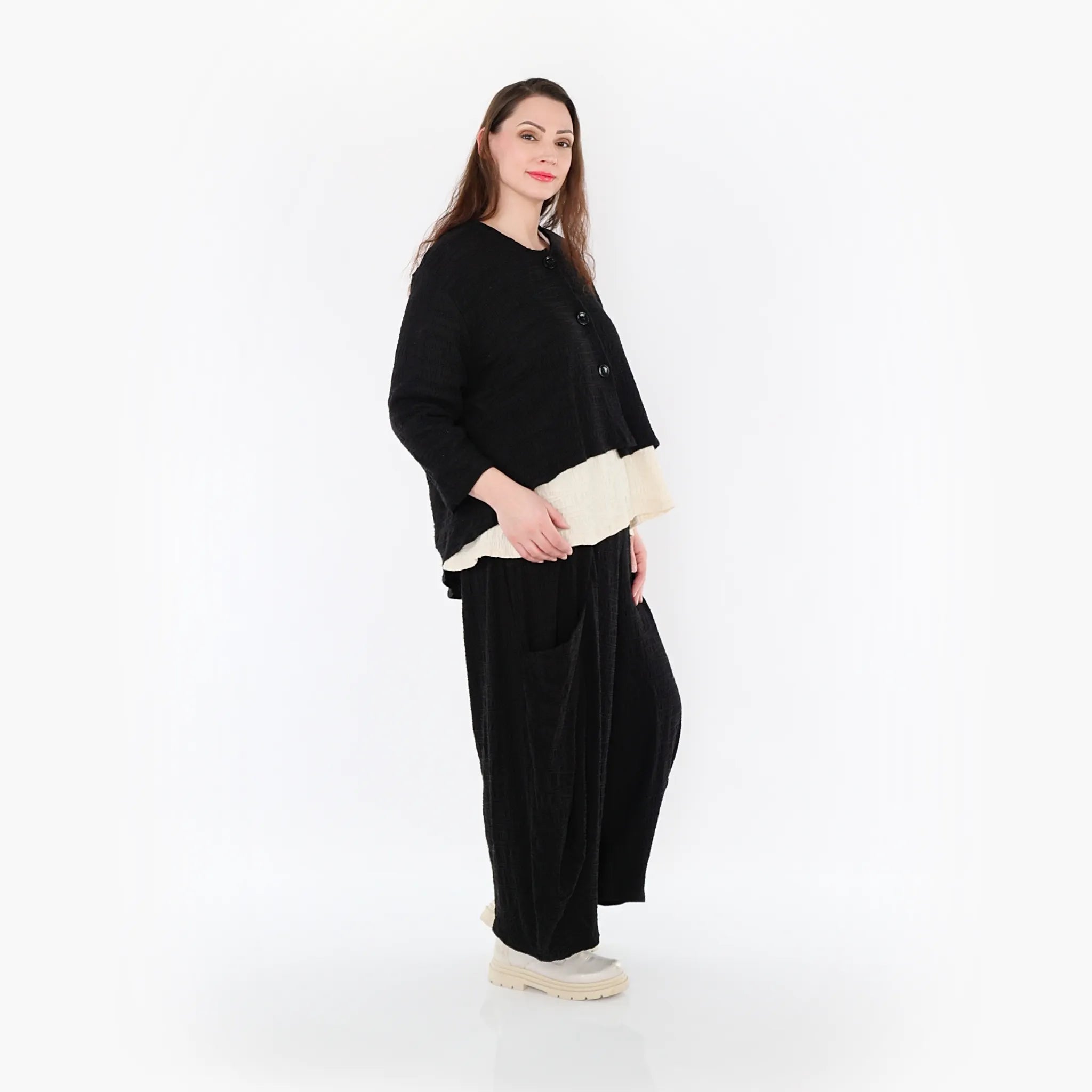  AKH Fashion Jacke in gerundeter Form, aus Baumwolle, 1447.00130, Schwarz, Streifen, Schick