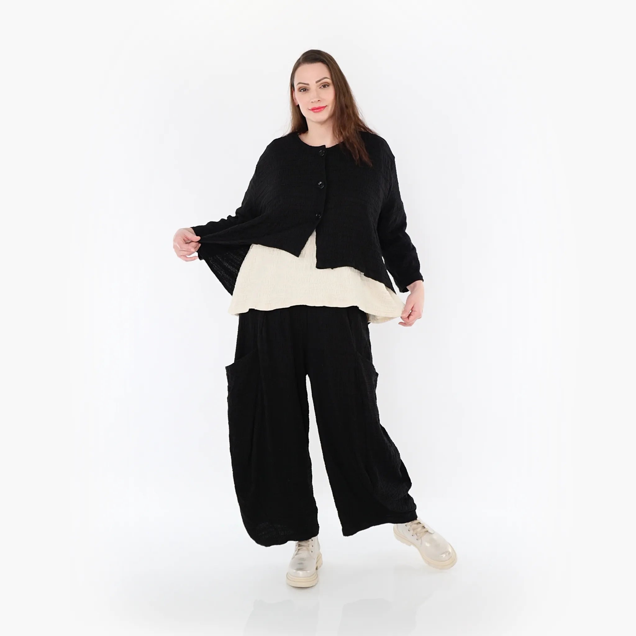  AKH Fashion Jacke in gerundeter Form, aus Baumwolle, 1447.00130, Schwarz, Streifen, Schick
