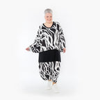  AKH Fashion Bigshirt in kastiger Form, aus Viskose, 1460.03018, Schwarz/Weiß, Zebra, Schick