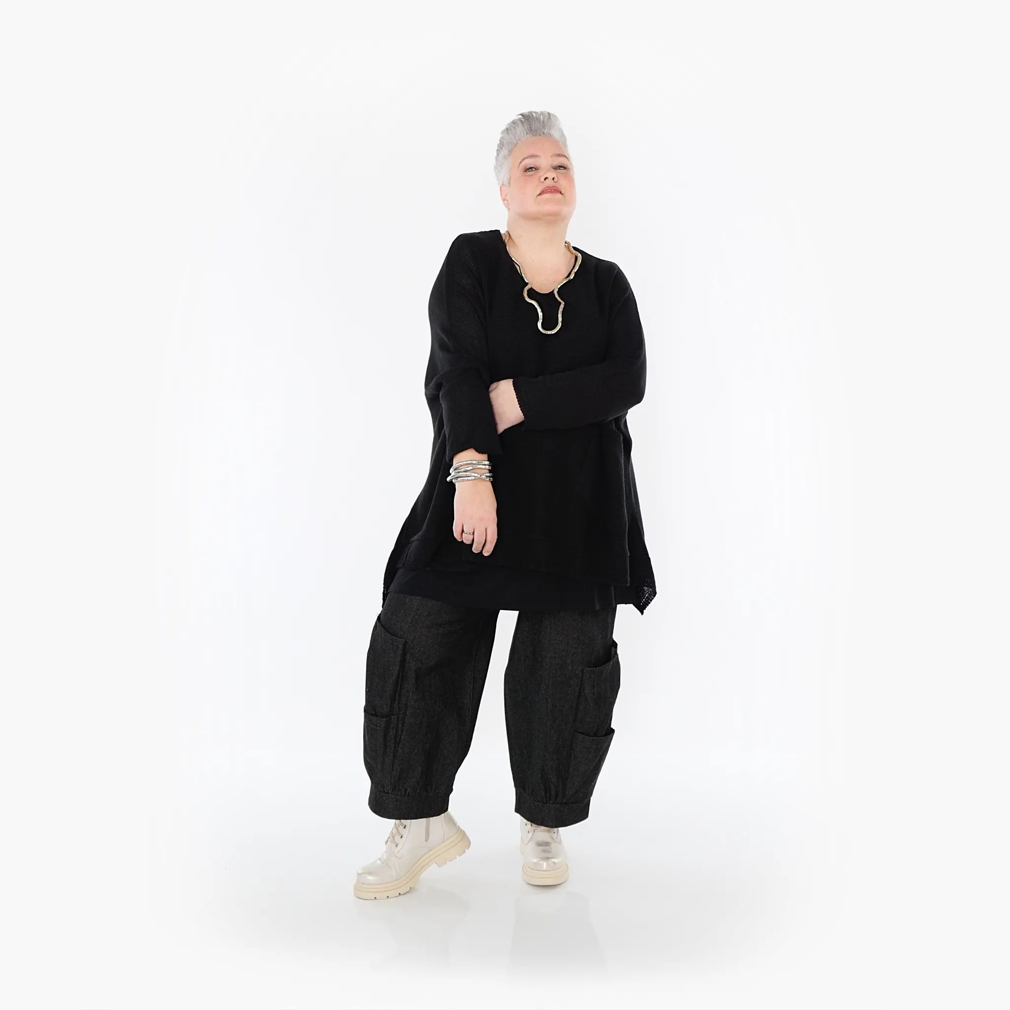  AKH Fashion Bigshirt in Glocken-Form, aus Baumwolle, 1110.02307, Schwarz, Ausgefallen, Schick