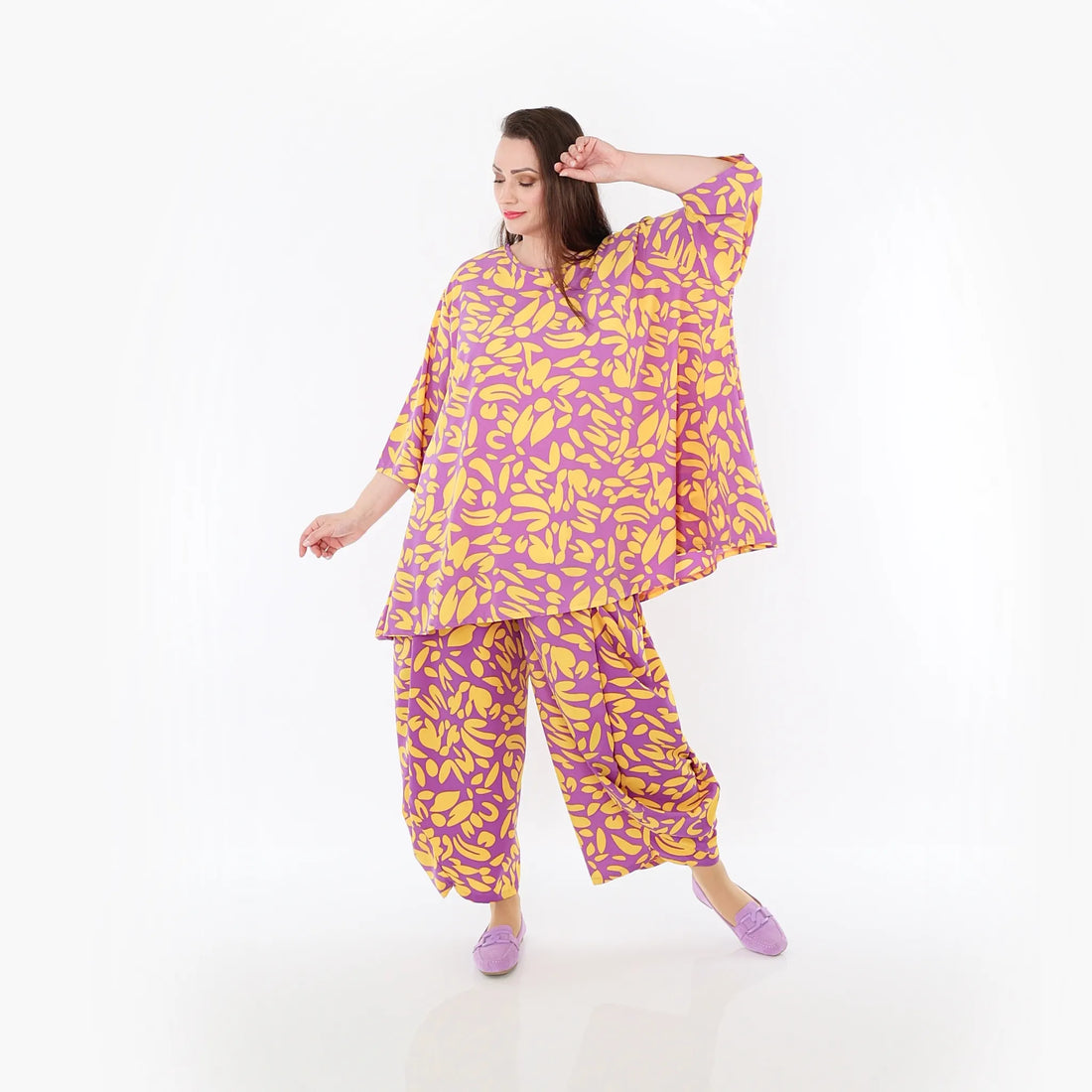  A-Form Bigshirt von AKH Fashion aus Viskose, 1470.00593, Flieder/Gelb, Blumen, Ausgefallen