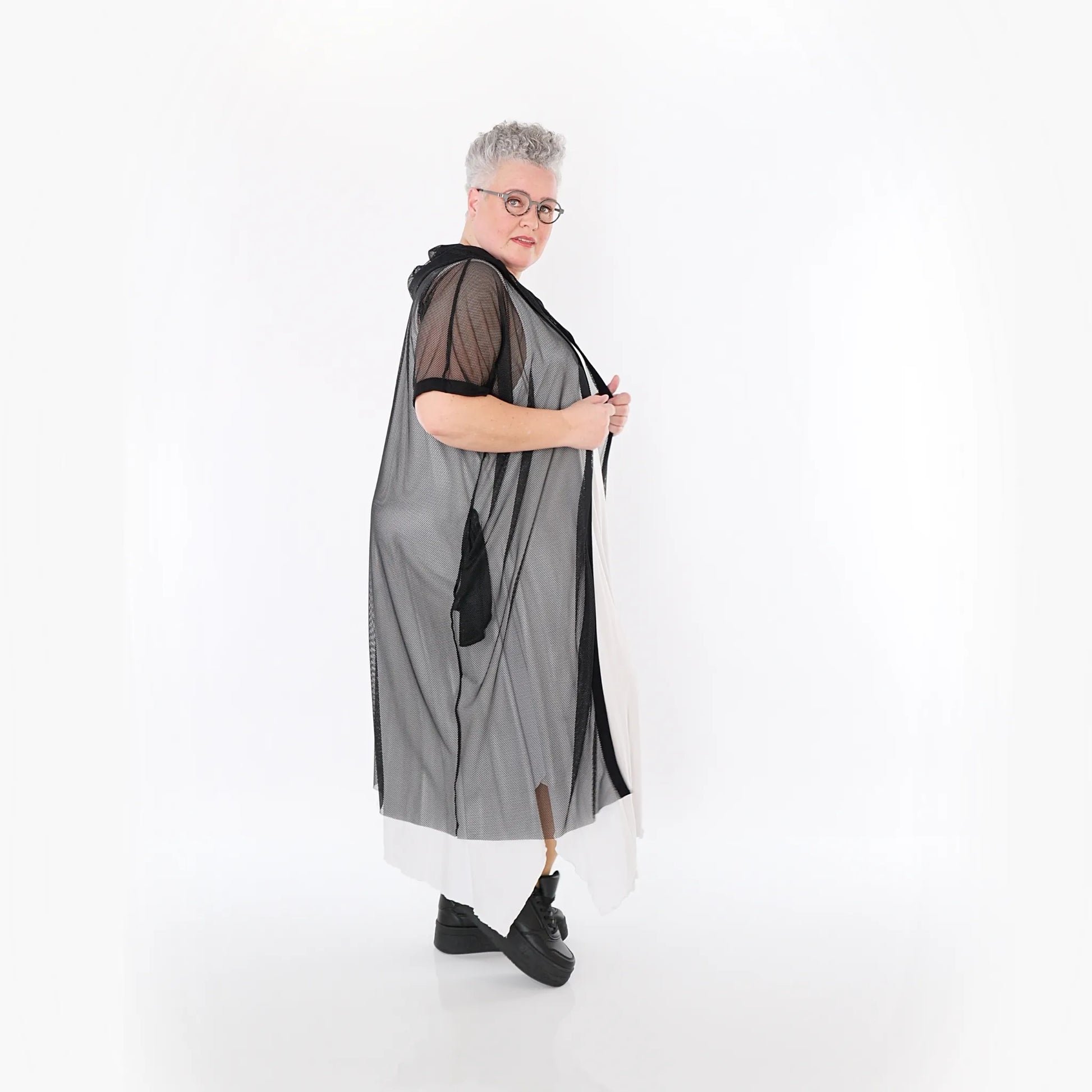  AKH Fashion Weste in gerader Form, aus Viskose, 1474.07068, Schwarz, Ausgefallen, Zeitlos