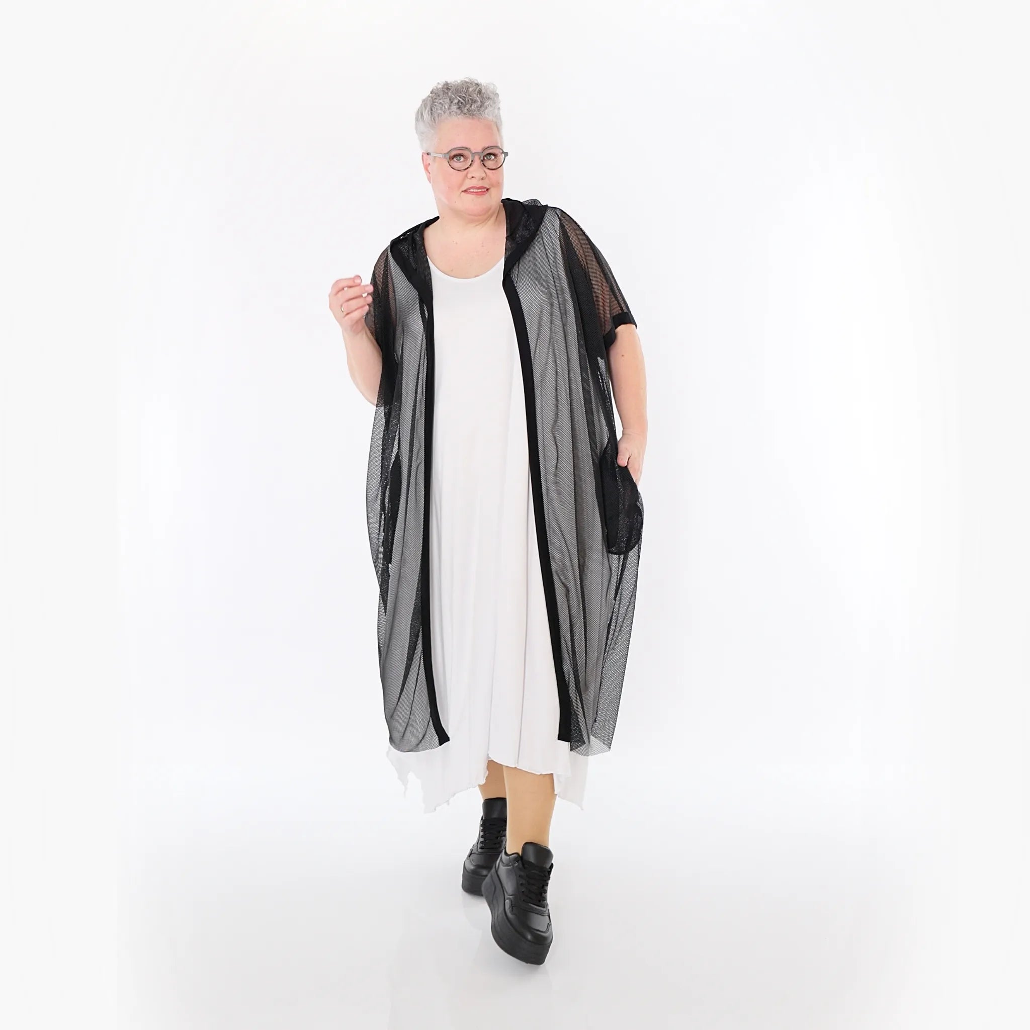  AKH Fashion Weste in gerader Form, aus Viskose, 1474.07068, Schwarz, Ausgefallen, Zeitlos