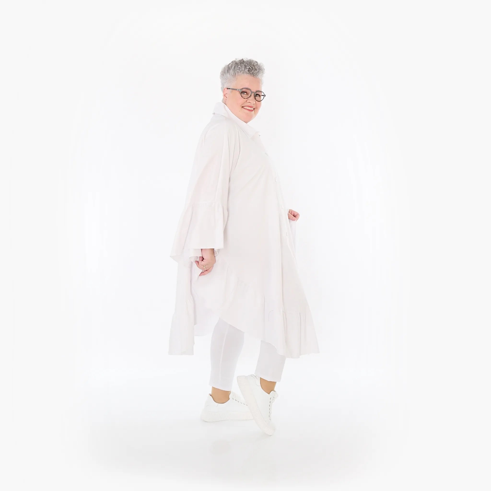 AKH Fashion Bluse in gerundeter Form, aus Baumwolle, 1482.07085, Weiß, Ausgefallen, Schick