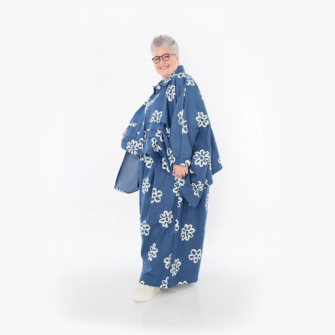 Zipfel Bluse von AKH Fashion aus Baumwolle, 1485.07080, Jeansblau/Weiß, Blumen, Schick