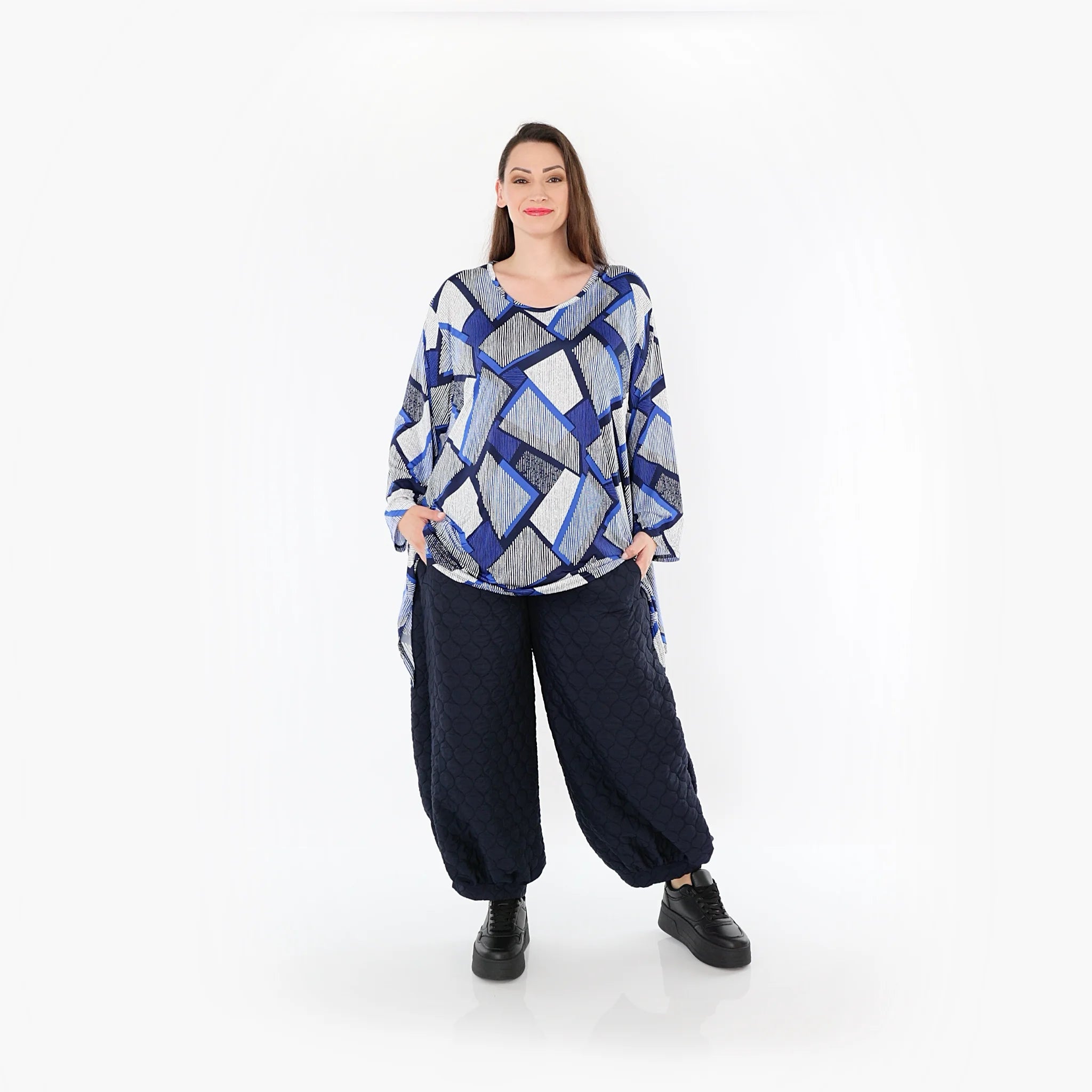  A-Form Bigshirt von AKH Fashion aus Materialmix, 1511.01019, Blau/Weiß/Marine, Abstrakt