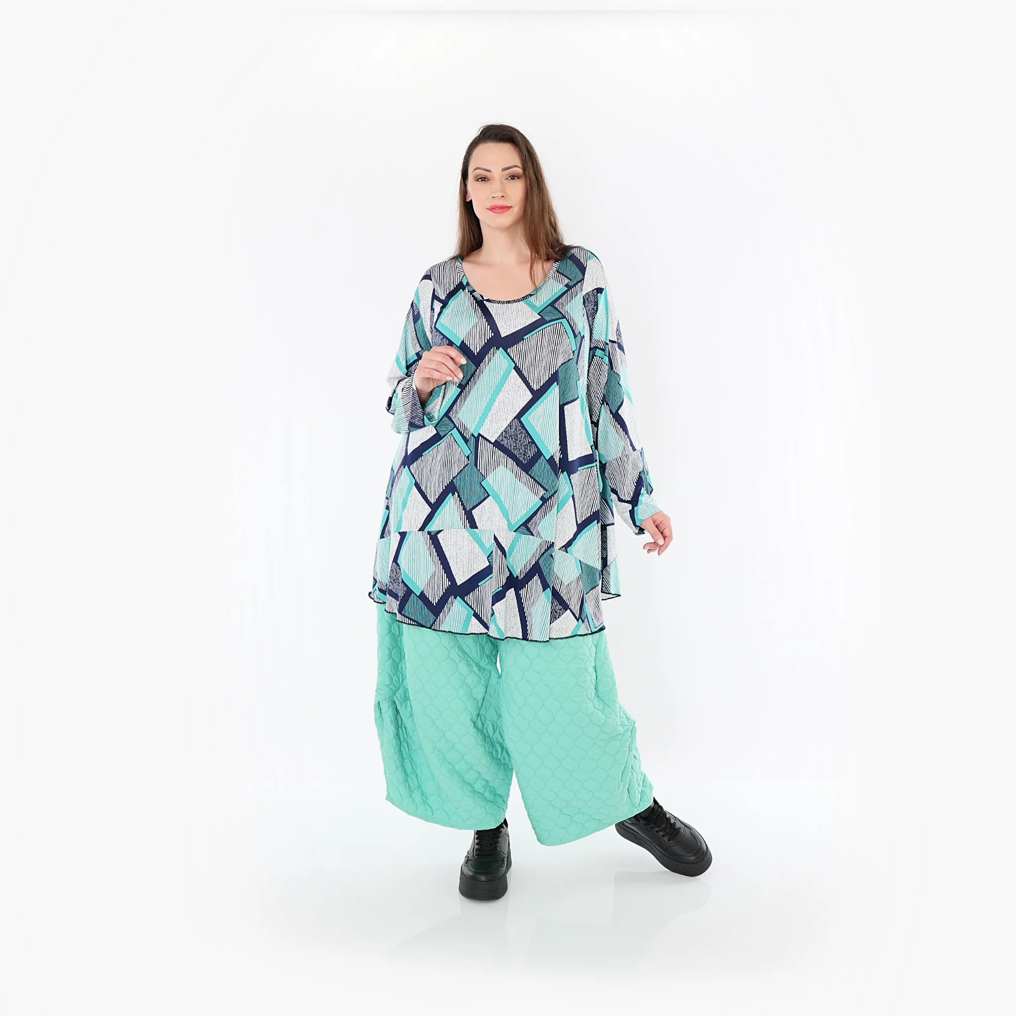  AKH Fashion Bigshirt in Glocken-Form, aus Materialmix, 1511.00592, Grün/Weiß/Marine, Schick
