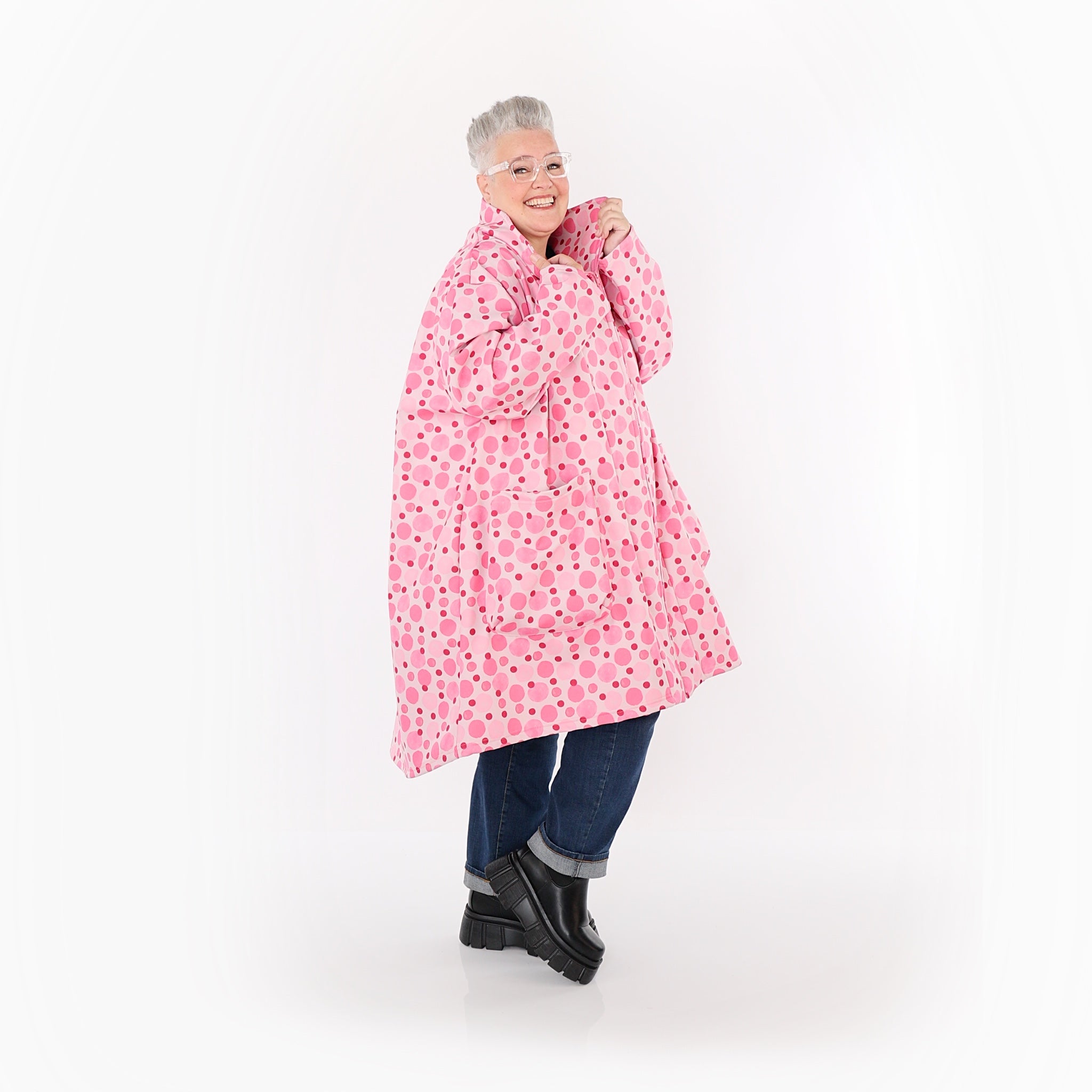  AKH Fashion Mantel in Vokuhila-Form, aus Polyester, 1515.02276, Pink/Multi, Punkte, Schick