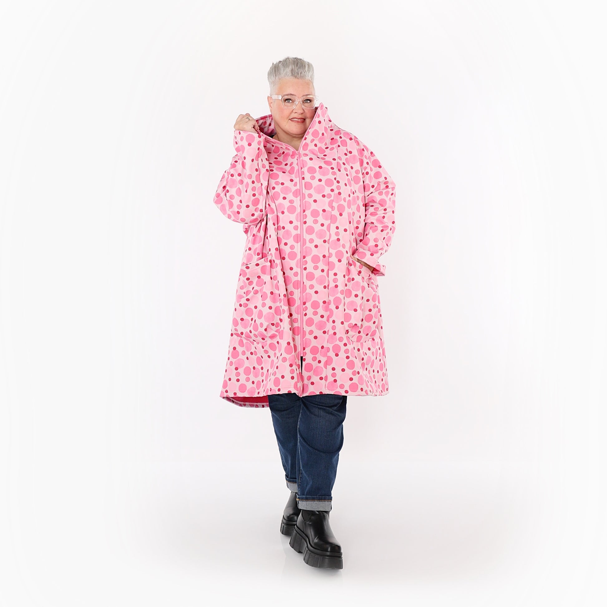  AKH Fashion Mantel in Vokuhila-Form, aus Polyester, 1515.02276, Pink/Multi, Punkte, Schick