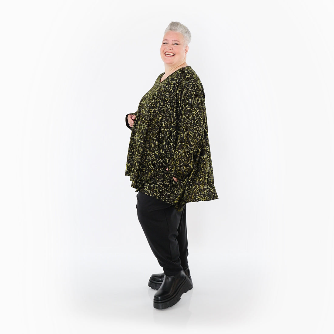  A-Form Bigshirt von AKH Fashion aus Materialmix, 1516.00593, Schwarz/Neongrün/Cognac, Schick