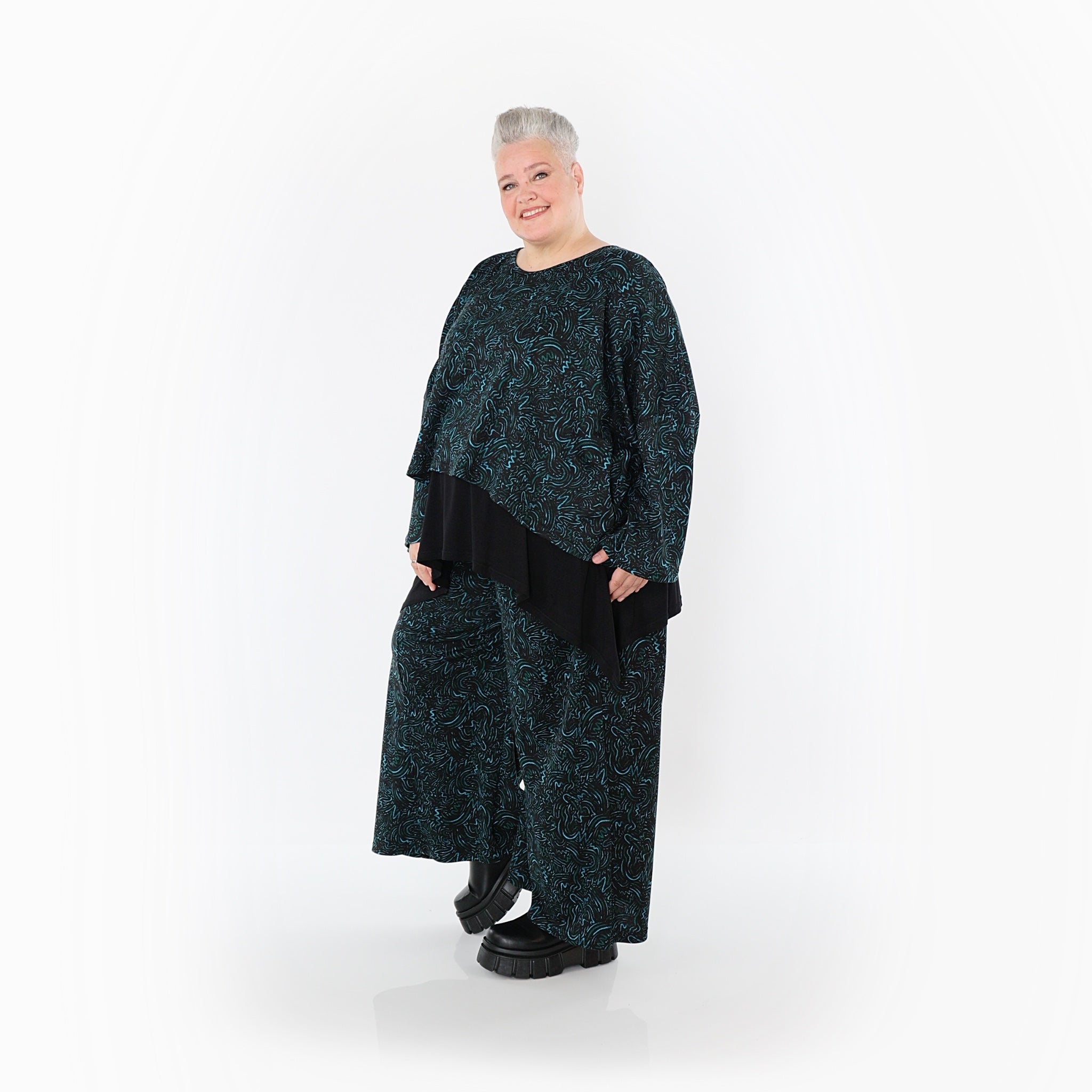  AKH Fashion Überwurf in kastiger Form, aus Materialmix, 1516.06048, Schwarz/Petrol/Grün
