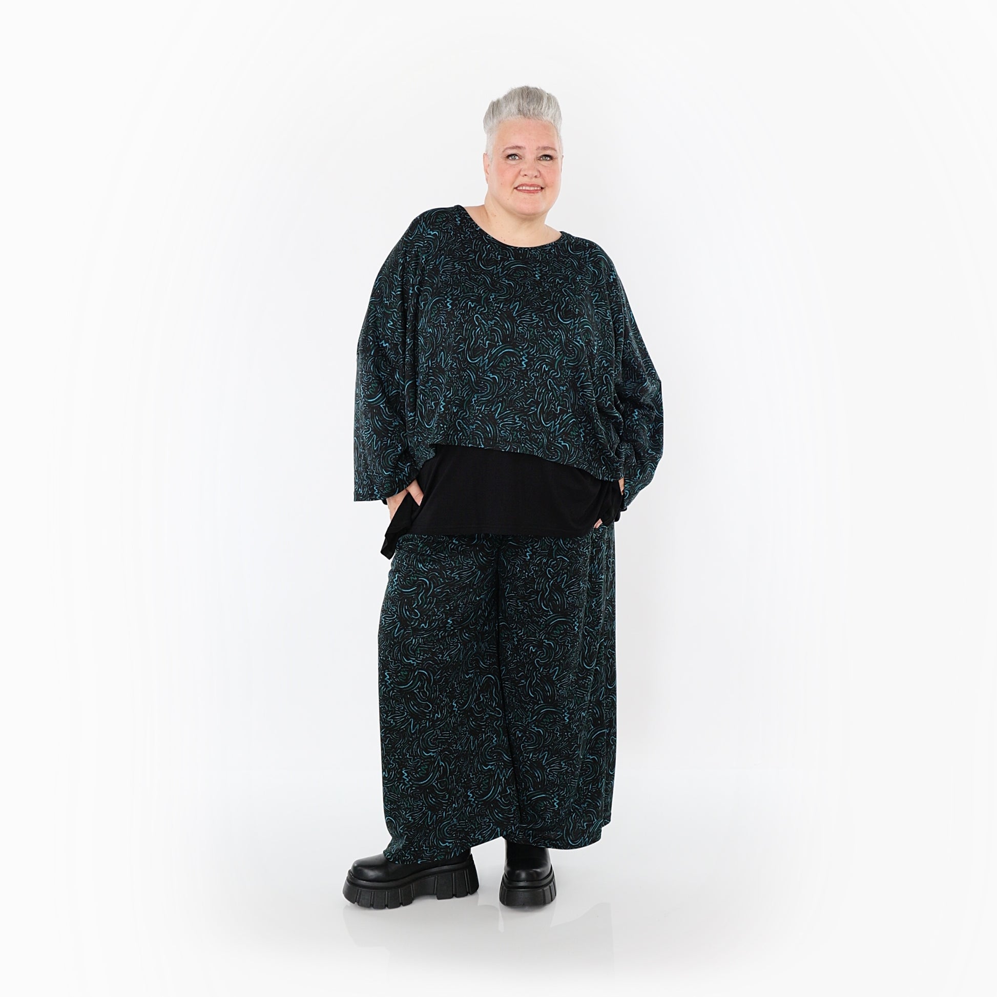  AKH Fashion Überwurf in kastiger Form, aus Materialmix, 1516.06048, Schwarz/Petrol/Grün