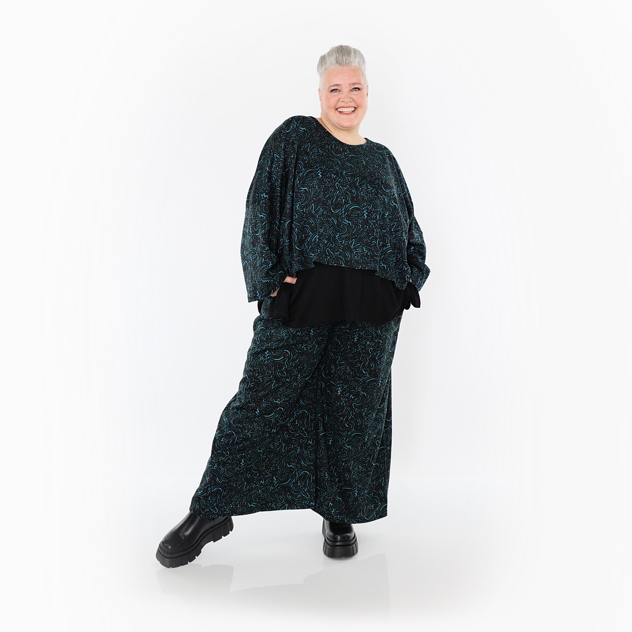  AKH Fashion Überwurf in kastiger Form, aus Materialmix, 1516.06048, Schwarz/Petrol/Grün