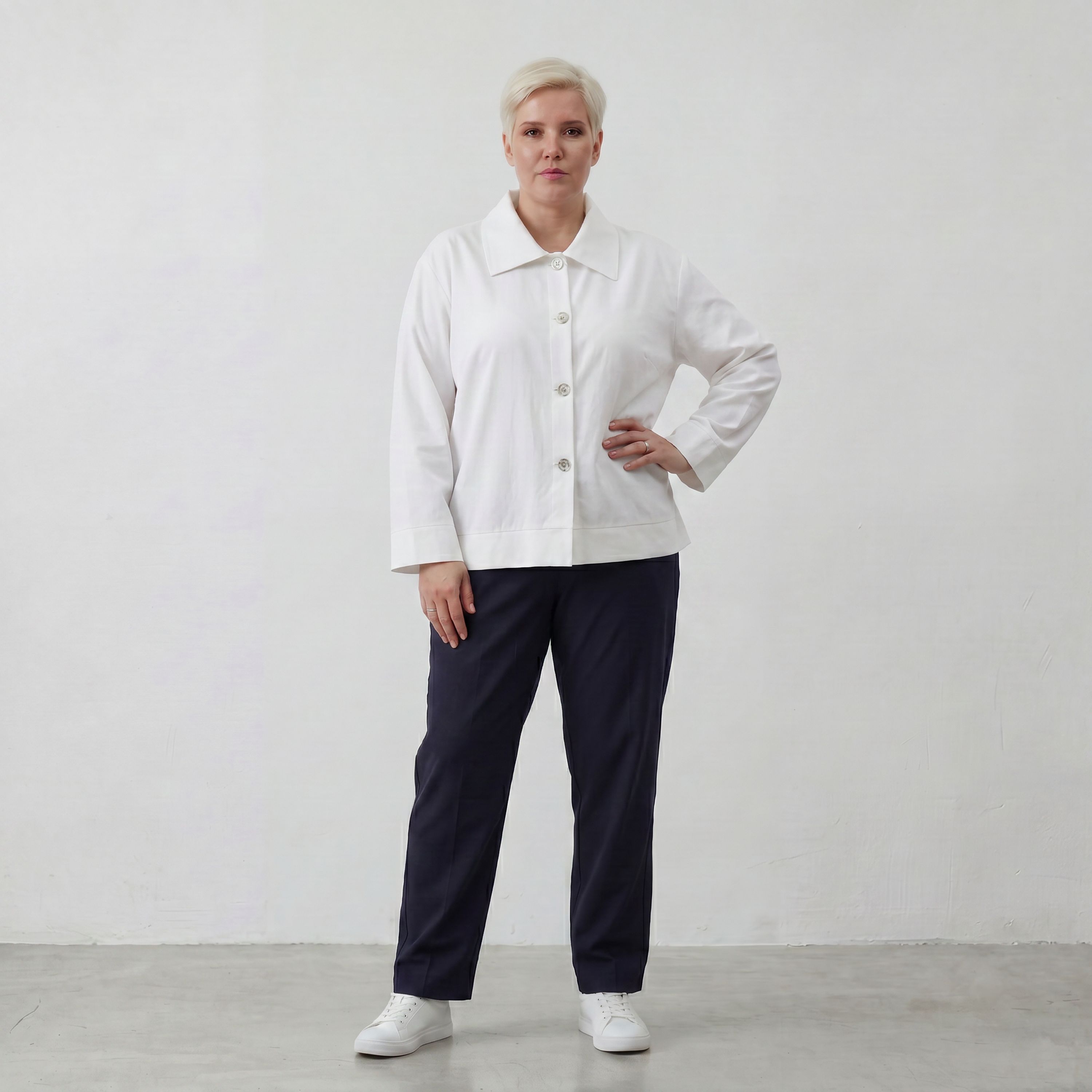 Zeitloser Weißer Blazer im Oversize Lagenlook mit Hemdkragen leger elegant und ausgefallen