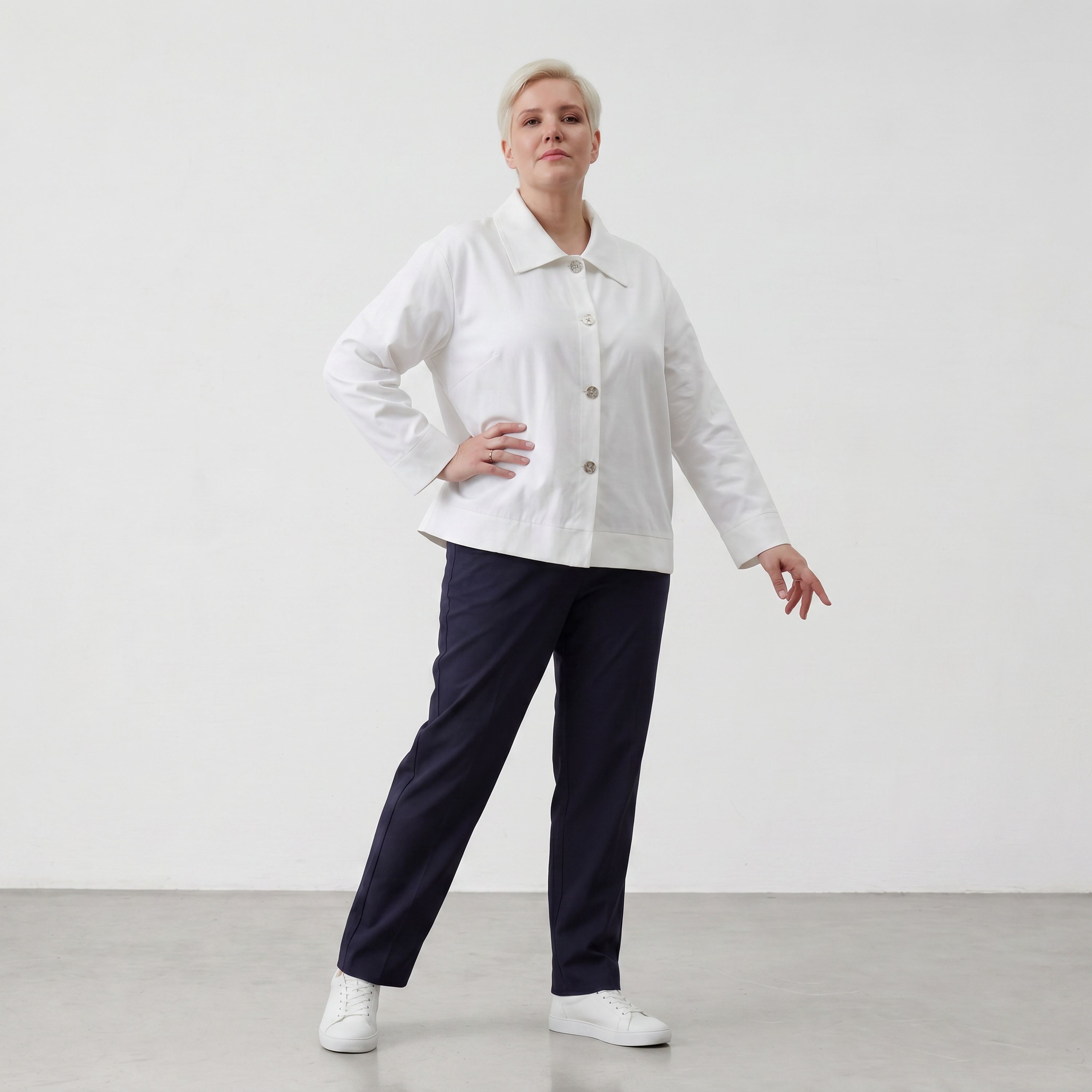 Zeitloser Weißer Blazer im Oversize Lagenlook mit Hemdkragen leger elegant und ausgefallen