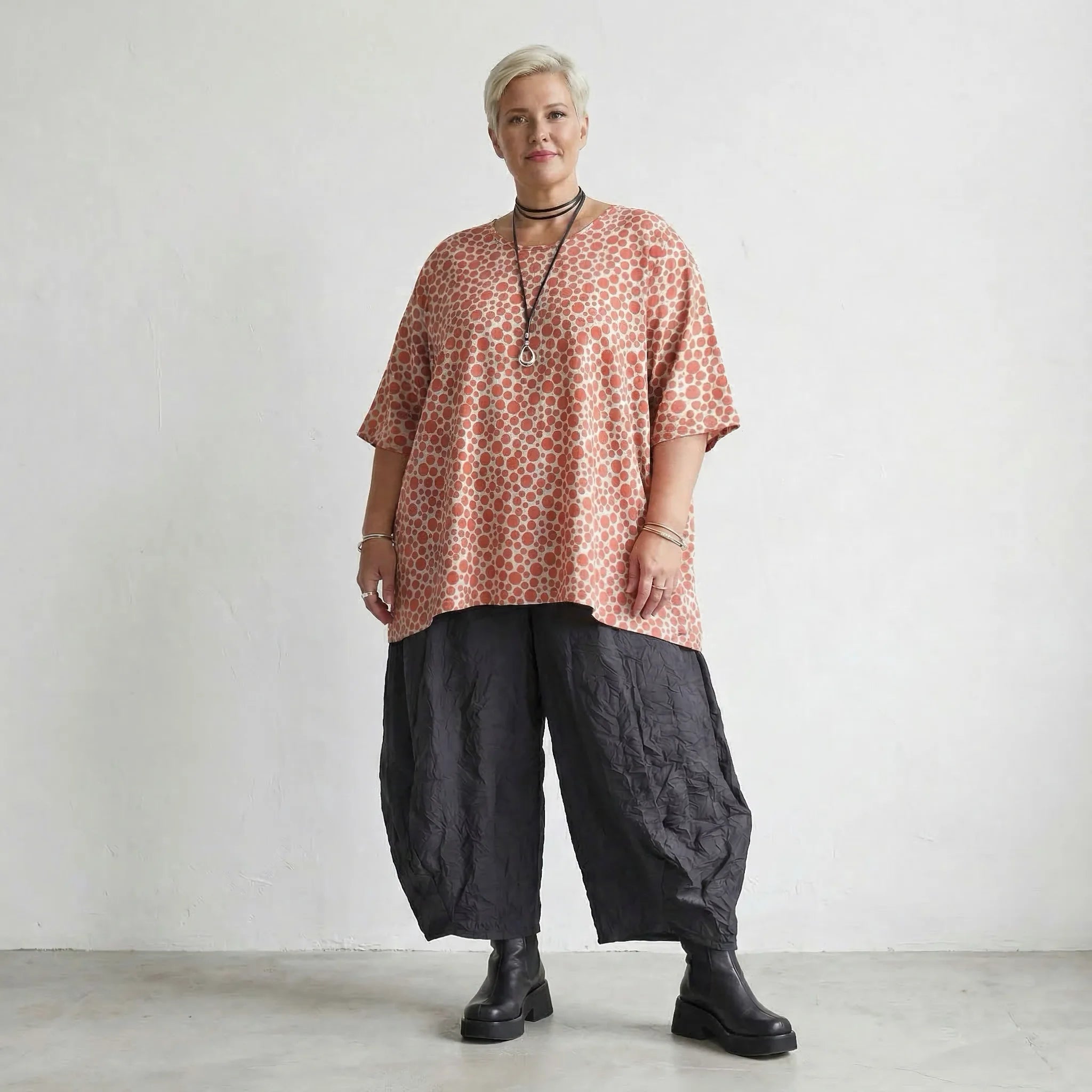 Zeitlos legeres Oversize A-Form Shirt aus feiner Popeline mit ausgefallenem Punkte Muster, Mint/Pink