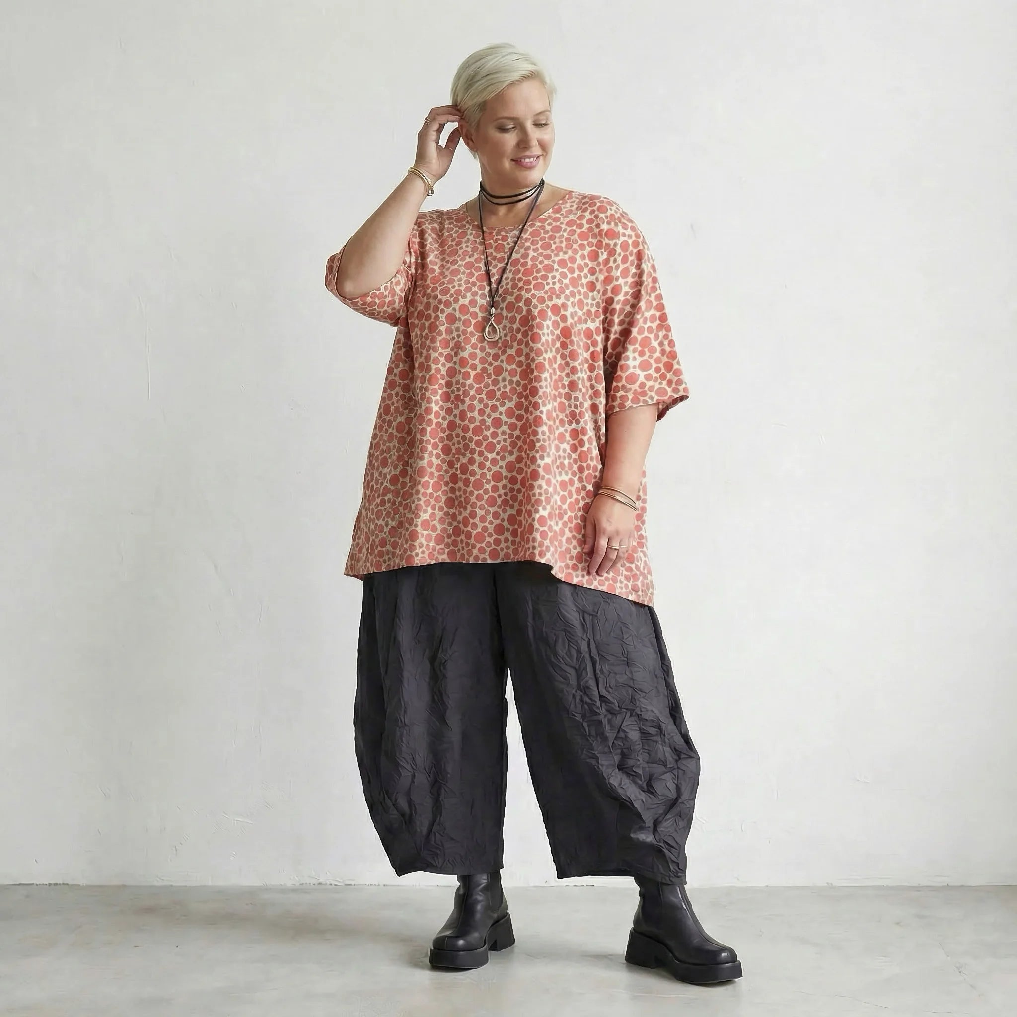 Zeitlos legeres Oversize A-Form Shirt aus feiner Popeline mit ausgefallenem Punkte Muster, Mint/Pink