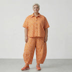Leichte Ballonhose aus feiner Baumwolle im angesagten Lagenlook mit weiten Beinen und Punkten, Rosa/Orange