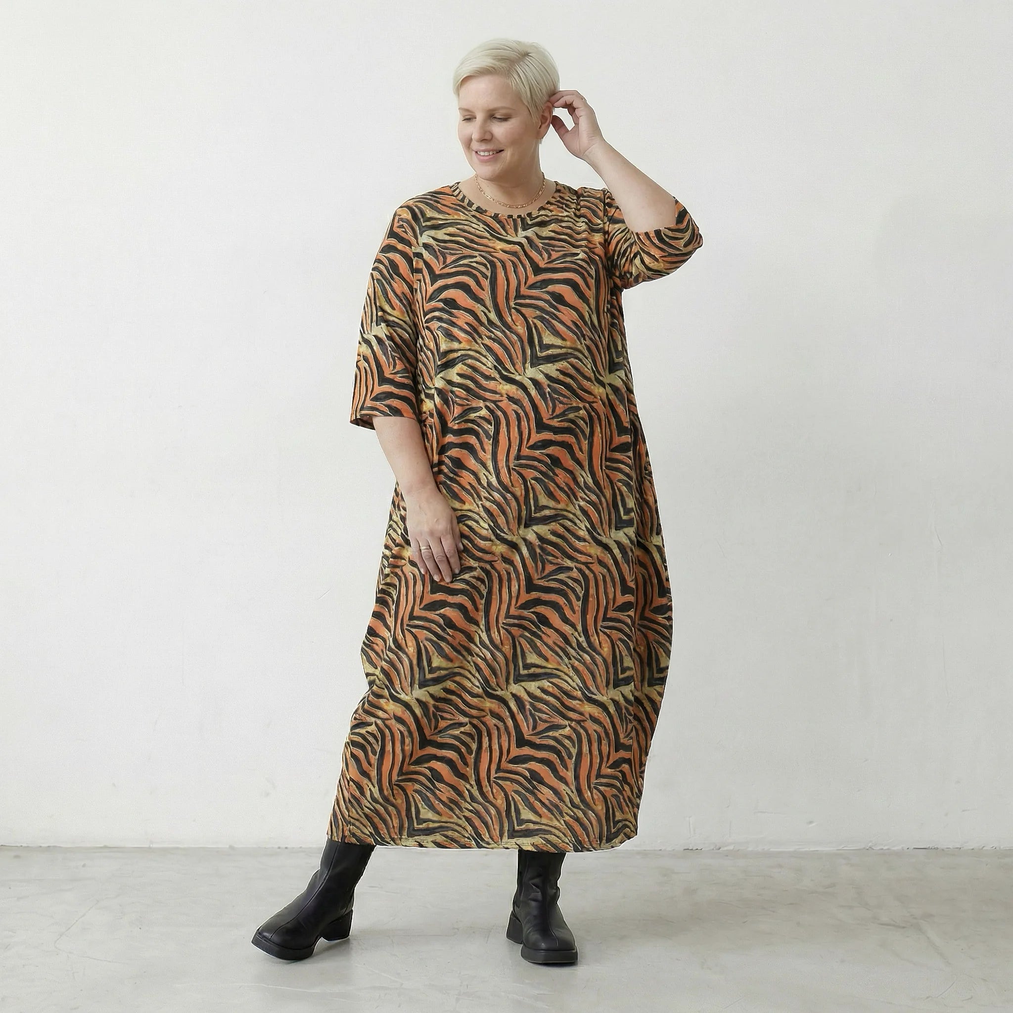 Luftig fein interpretiertes Ballon Kleid im modernen Zebra Lagenlook, zeitlos und ausgefallen, Orange/Schwarz/Gelb