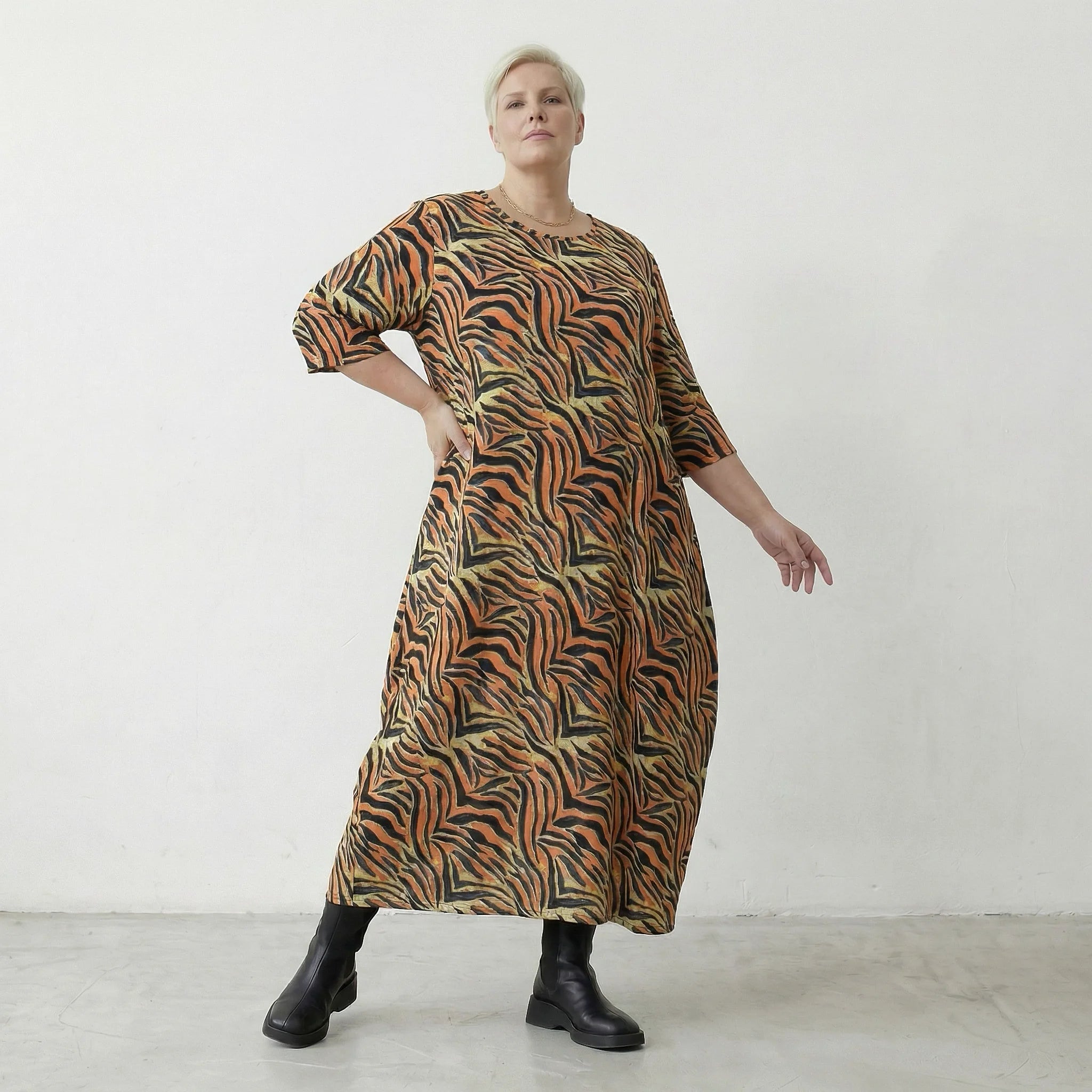 Luftig fein interpretiertes Ballon Kleid im modernen Zebra Lagenlook, zeitlos und ausgefallen, Orange/Schwarz/Gelb