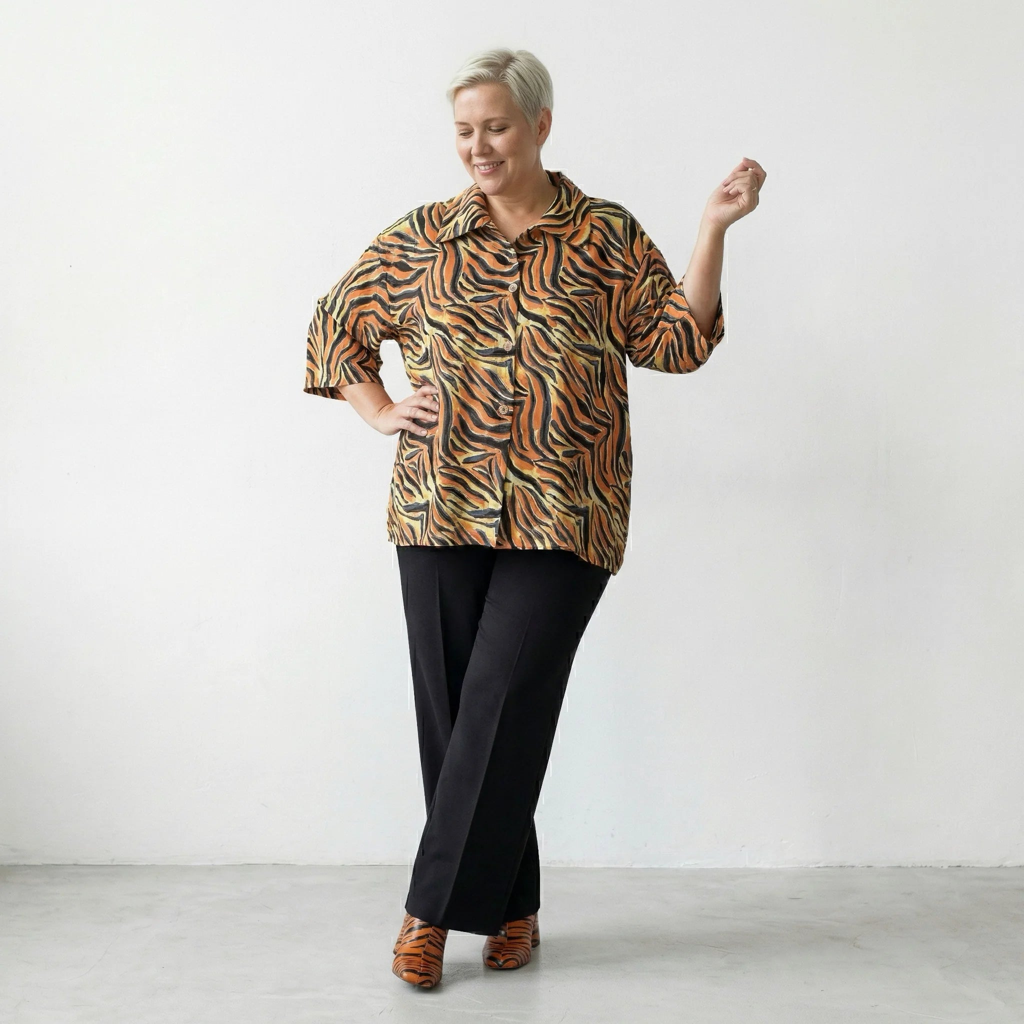 Luftige Oversize Jacke aus feiner Popeline im ausgefallenen Zebra Lagenlook, wunderbar weich, Orange/Schwarz/Gelb