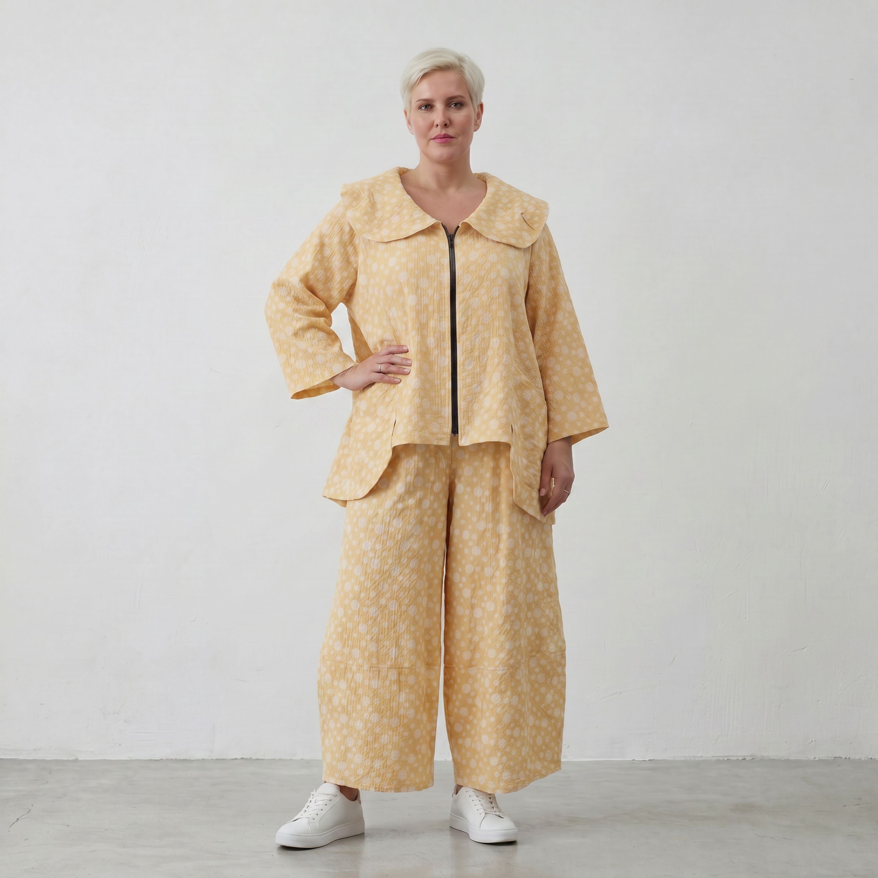 Fliessende Marlenehose Gelb Ecru aus Baumwolle luftig leger Lagenlook zeitlos zarte weit