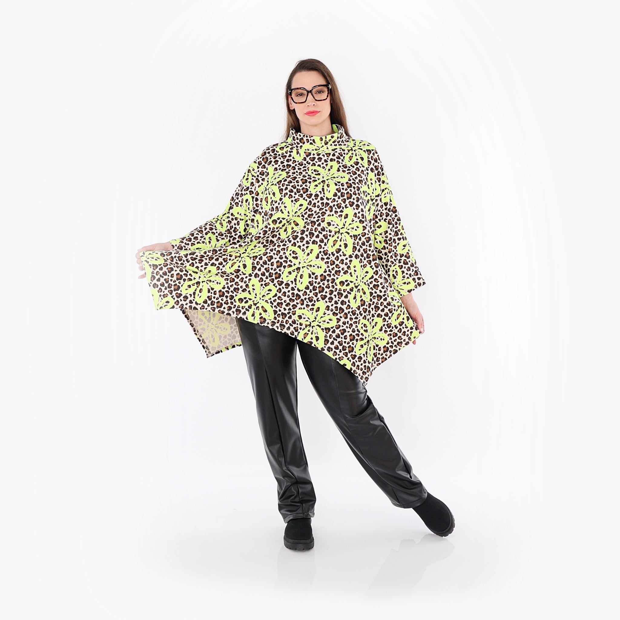  A-Form Bigshirt von AKH Fashion aus Baumwolle, 1514.07123, Beige/Braun/Neongrün, Leopard