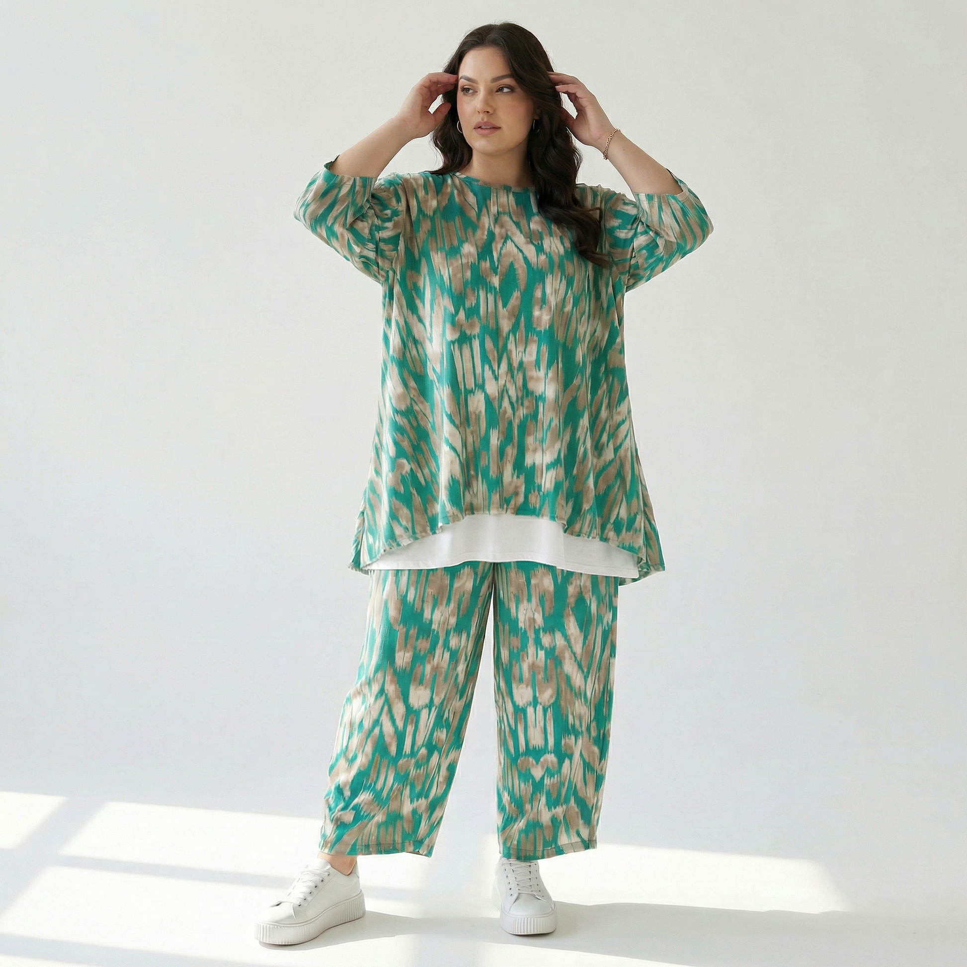  A-Form Bigshirt von AKH Fashion aus Viskose, 1296.00593, Mint-Beige, Grafik, Schick, Modern