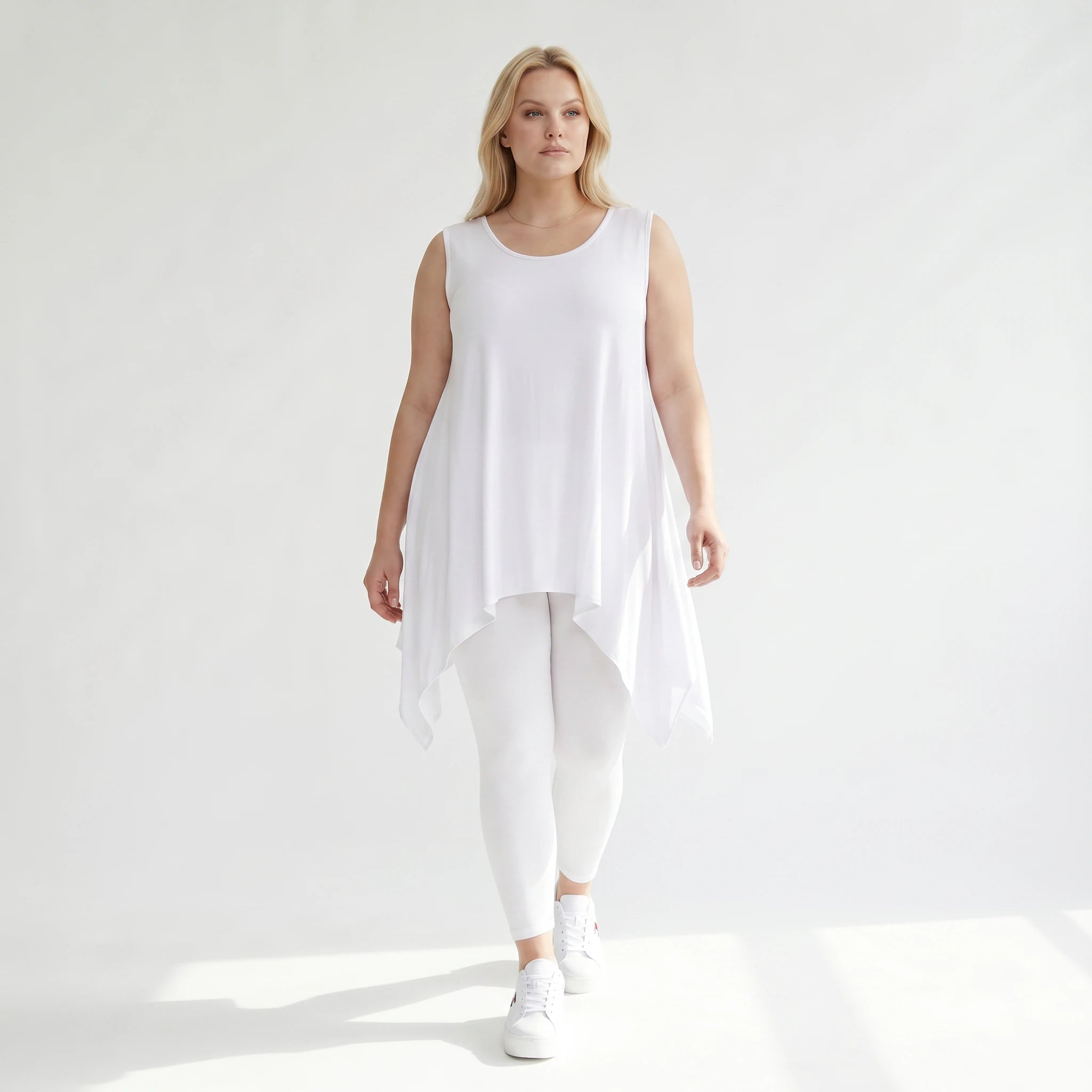 Zipfel Top von AKH Fashion aus Viskose, 1312.01975, Weiß, Schick, Modern, Bequem