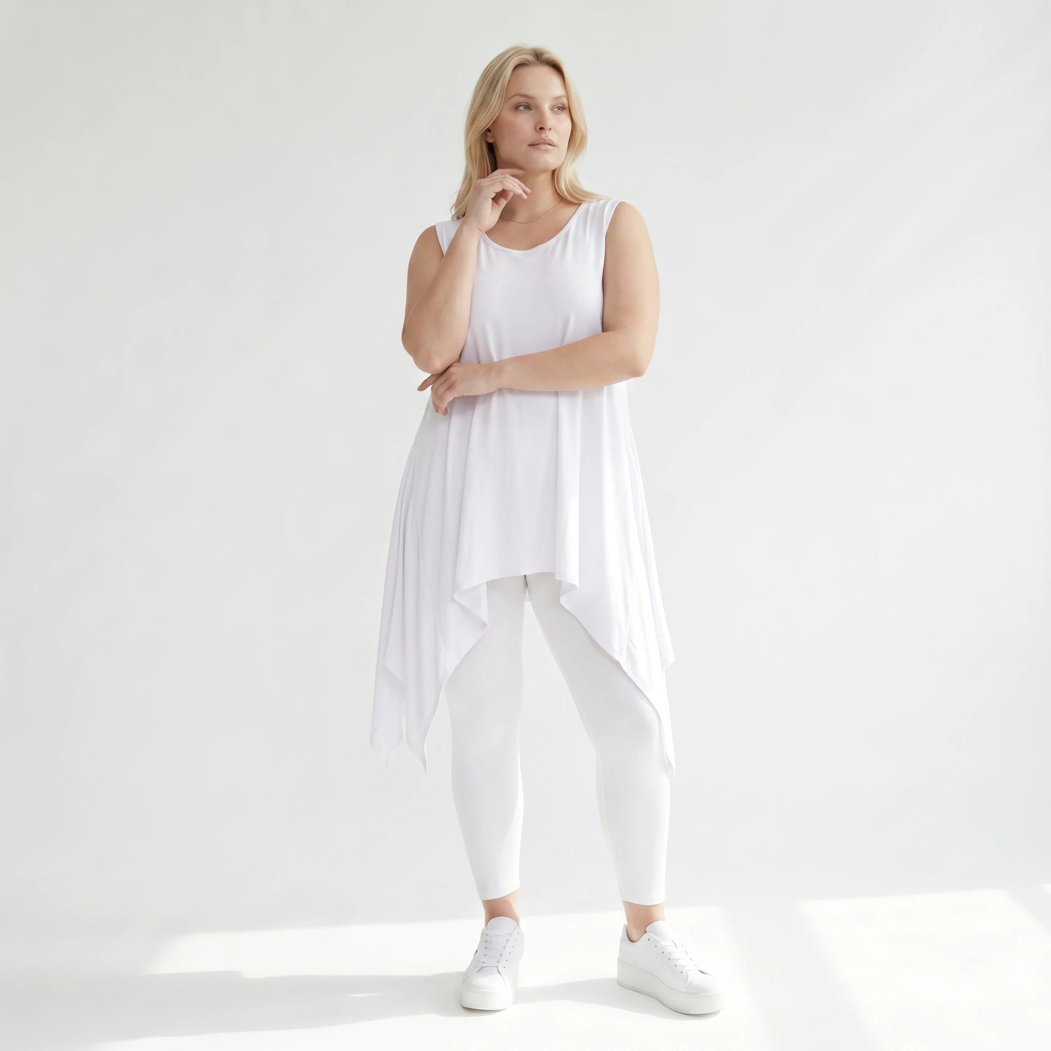 Zipfel Top von AKH Fashion aus Viskose, 1312.01975, Weiß, Schick, Modern, Bequem