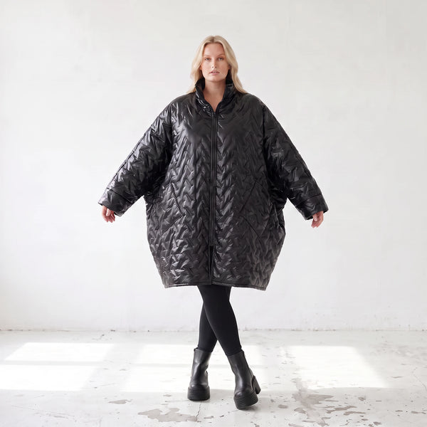 Schwarze Steppjacke mit grafischem Muster oversized wasserabweisend warm mit Taschen