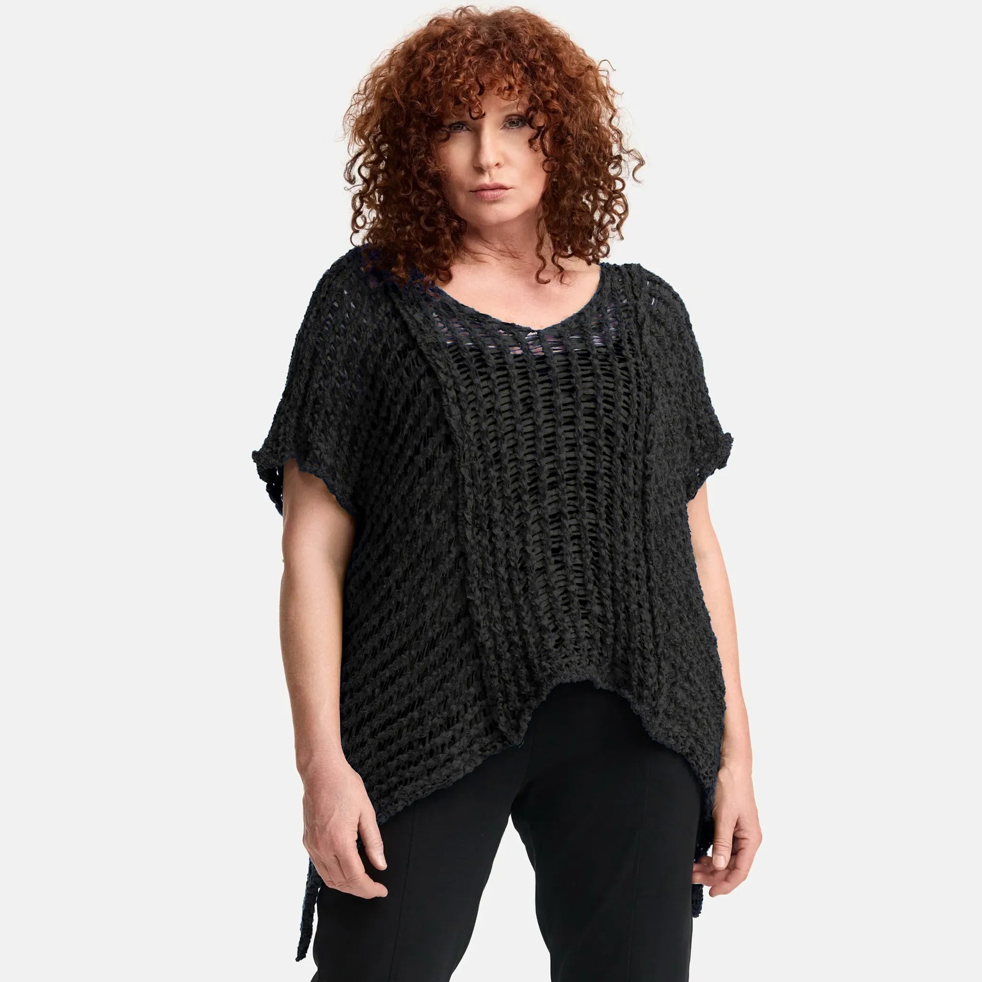  Amandine Pullover in kastiger Form, aus Baumwolle, A2809, Schwarz, Schick, Modern, Bequem