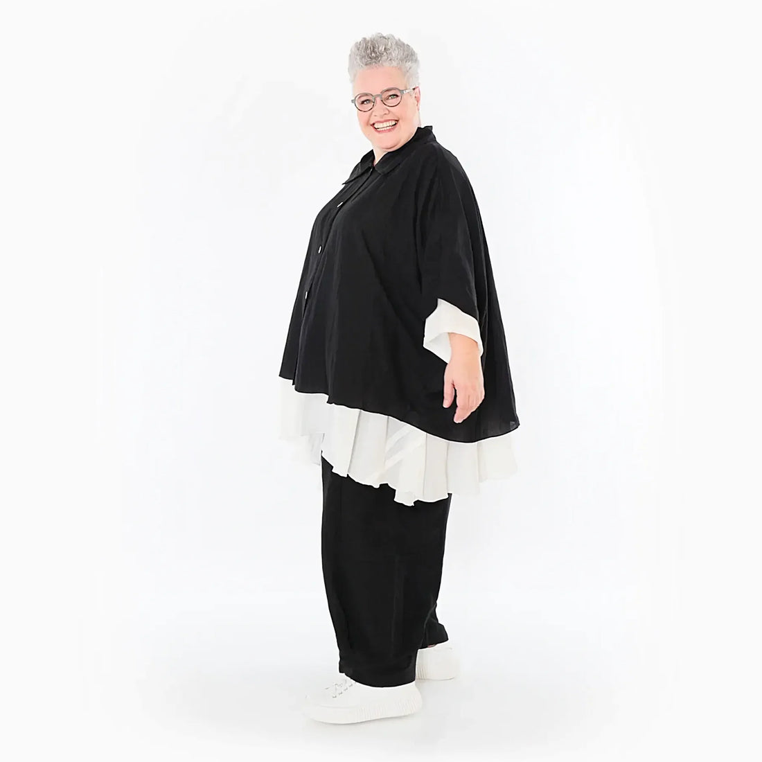  AKH Fashion Jacke in gerundeter Form, aus Viskose, 1490.07092, Schwarz, Ausgefallen