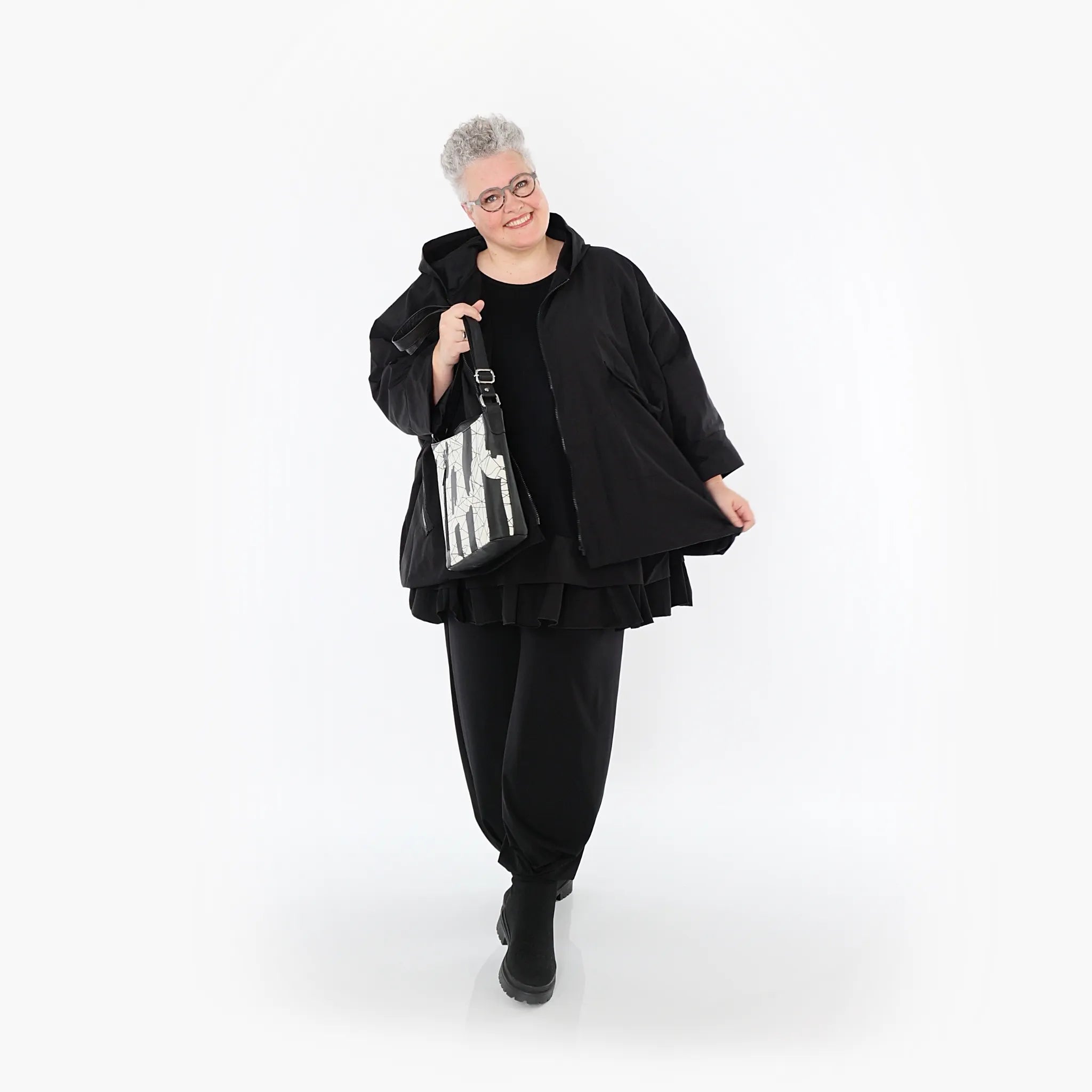  AKH Fashion Jacke in kastiger Form, aus Baumwolle, 1493.07076, Schwarz, Ausgefallen