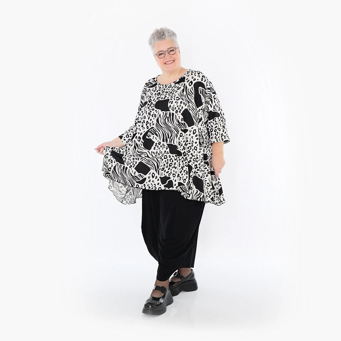  A-Form Bigshirt von AKH Fashion aus Materialmix, 1499.00593, Schwarz/Weiß, Animal, Schick