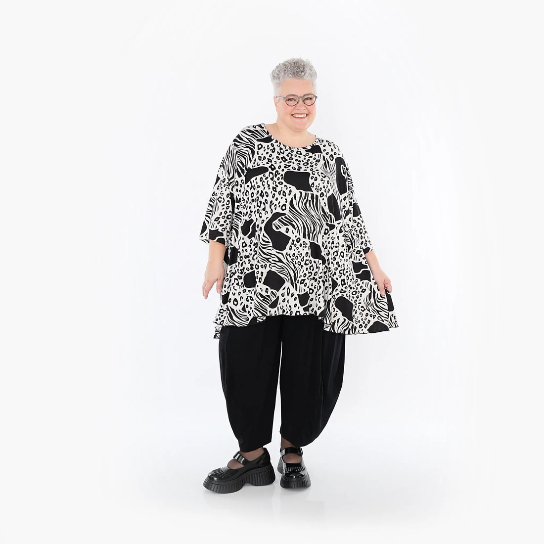  A-Form Bigshirt von AKH Fashion aus Materialmix, 1499.00593, Schwarz/Weiß, Animal, Schick
